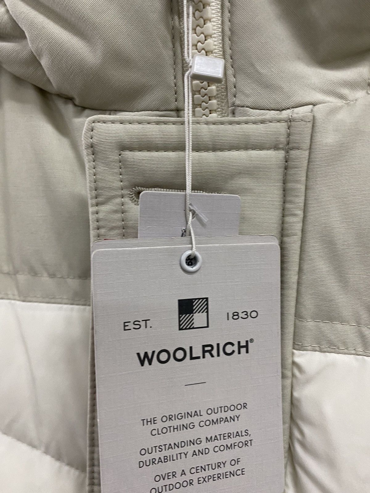 Other Woolrich Arctic Logo Down Jacket, size S, cream white, new Size S / US 4 / IT 40 - 5 Thumbnail