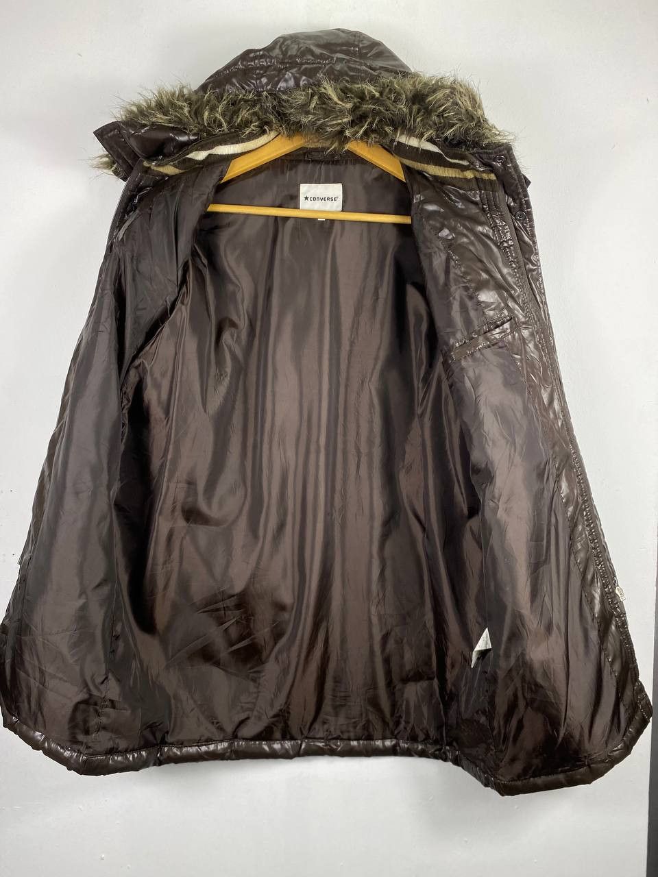 Converse vintage converse shiny puffer jacket nice design Size US M / EU 48-50 / 2 - 7 Thumbnail