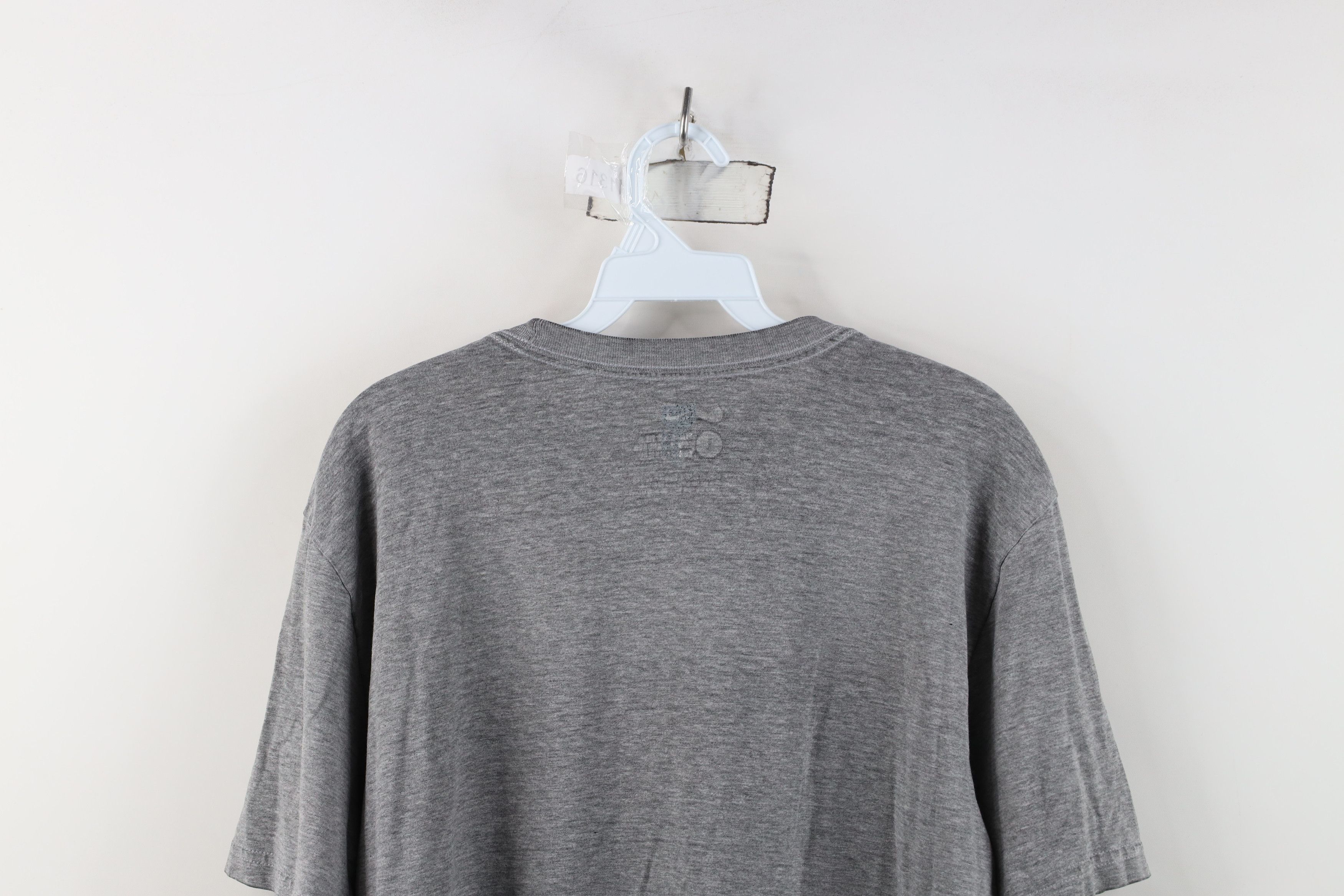 Nike Vintage Y2K Nike Baseball Scott Mini Center Swoosh T-Shirt Size US L / EU 52-54 / 3 - 13 Thumbnail