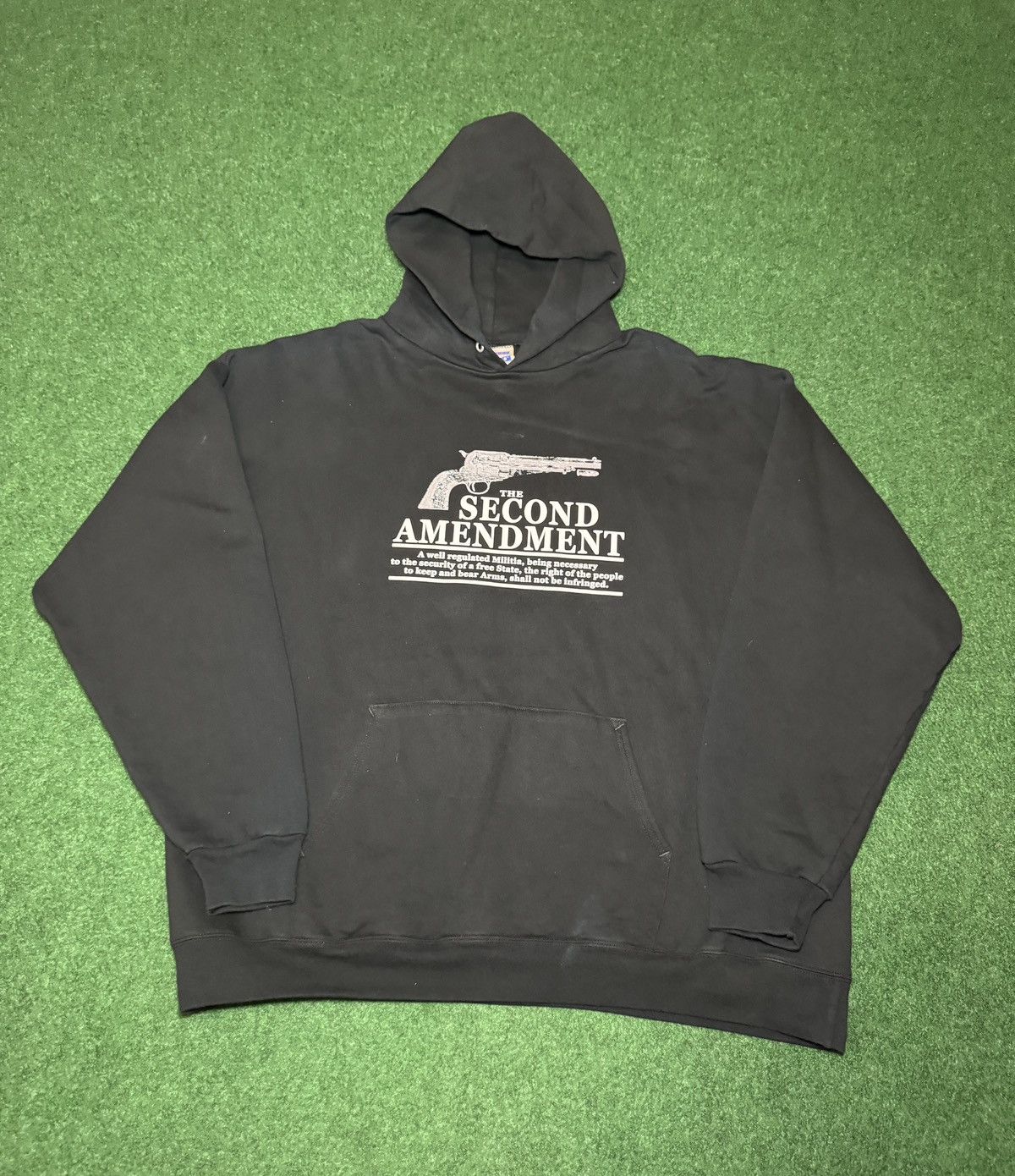 Hanes Vintage 90s 2nd Amendment Right To Bear Arms Gun XL Hoodie Size US XL / EU 56 / 4 - 1 Thumbnail