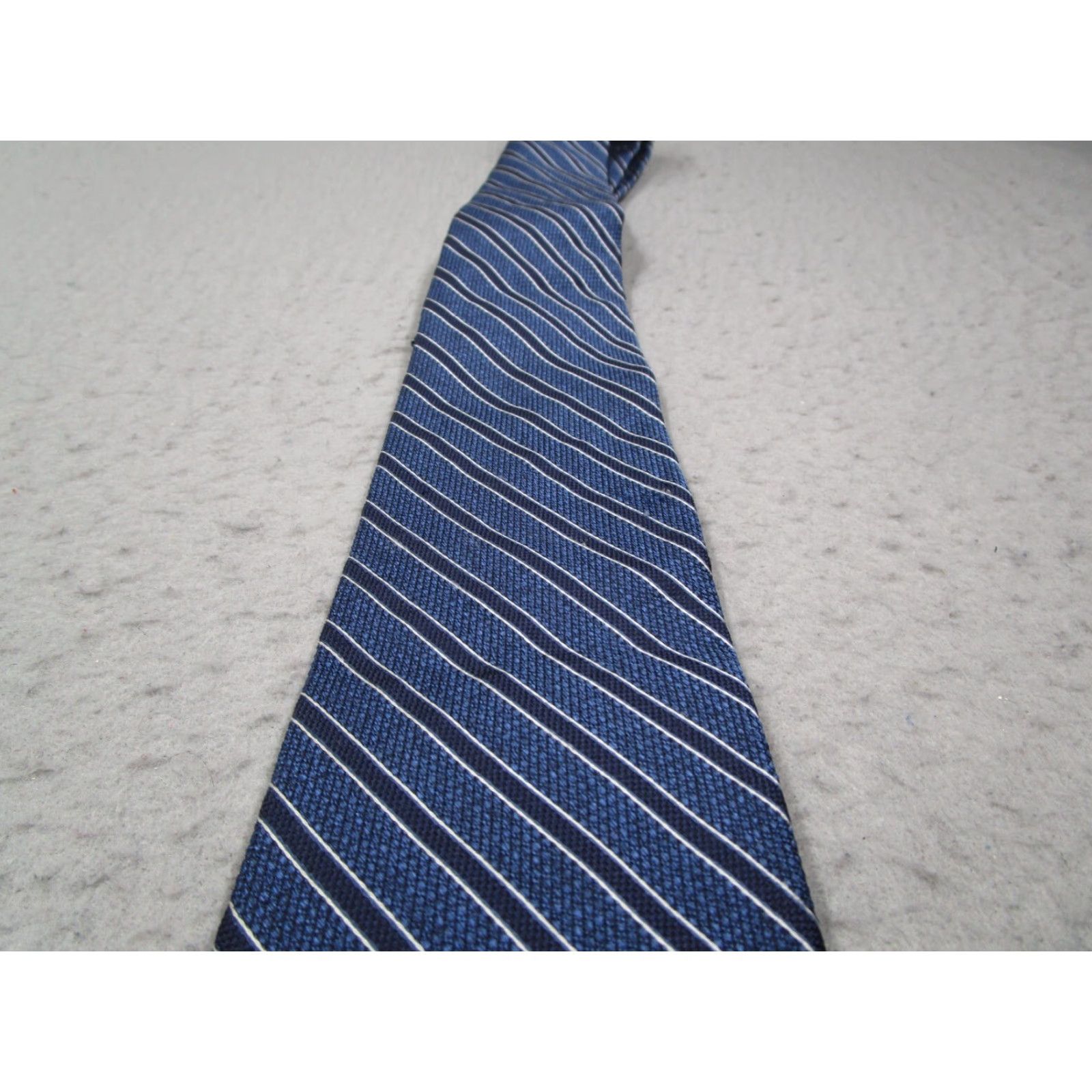 Brooks Brothers BROOKS BROTHERS Makers Merchants Men's blue striped silk neck tie - Classic One Size - Silk Tie - 57"-60" - USA Made - Preppy, Retro - Designer Mens Size ONE SIZE - 2 Thumbnail