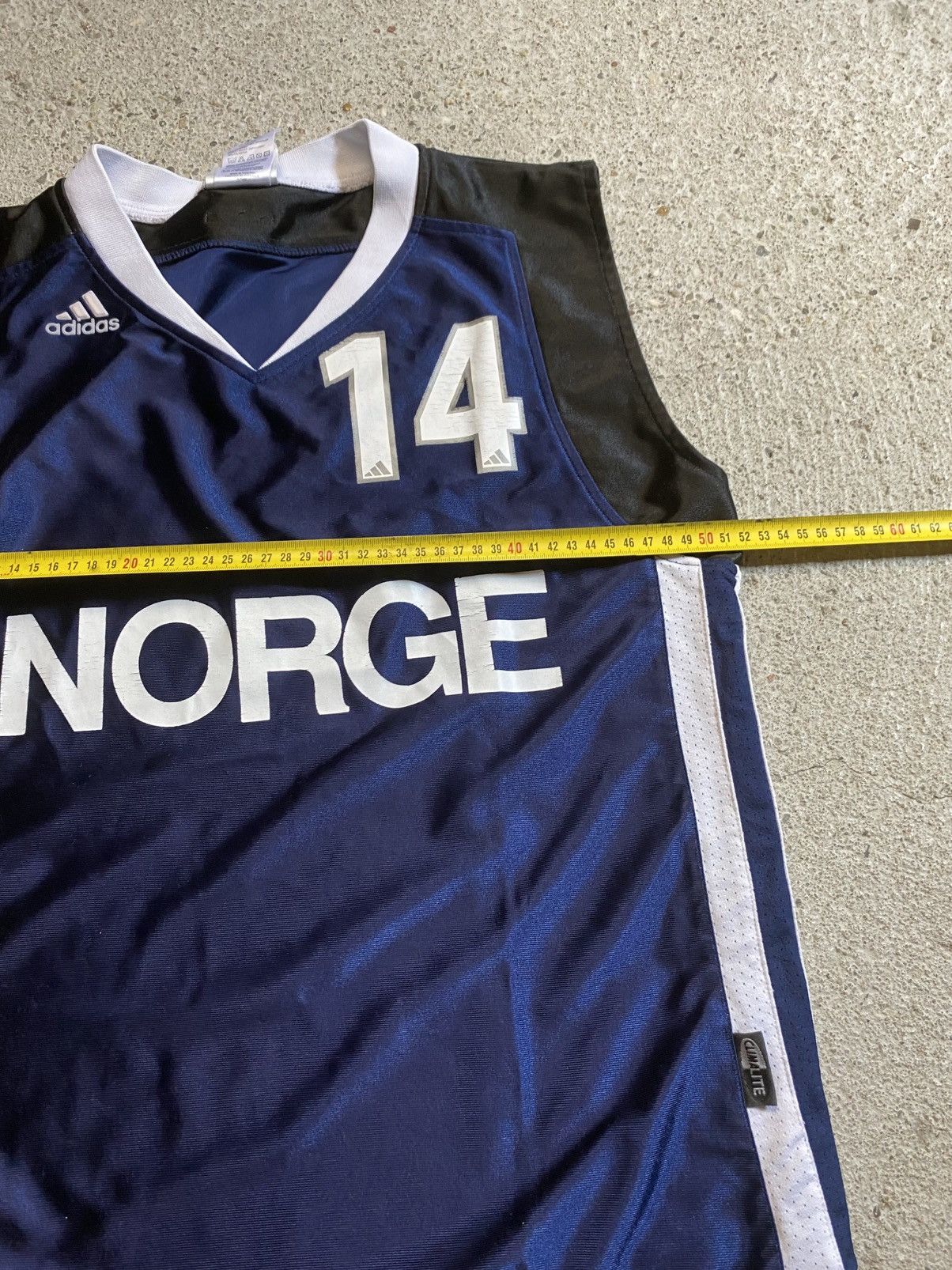 Adidas Adidas vintage tanktop sleeveless basketball norge norway Size US XL / EU 56 / 4 - 9 Thumbnail