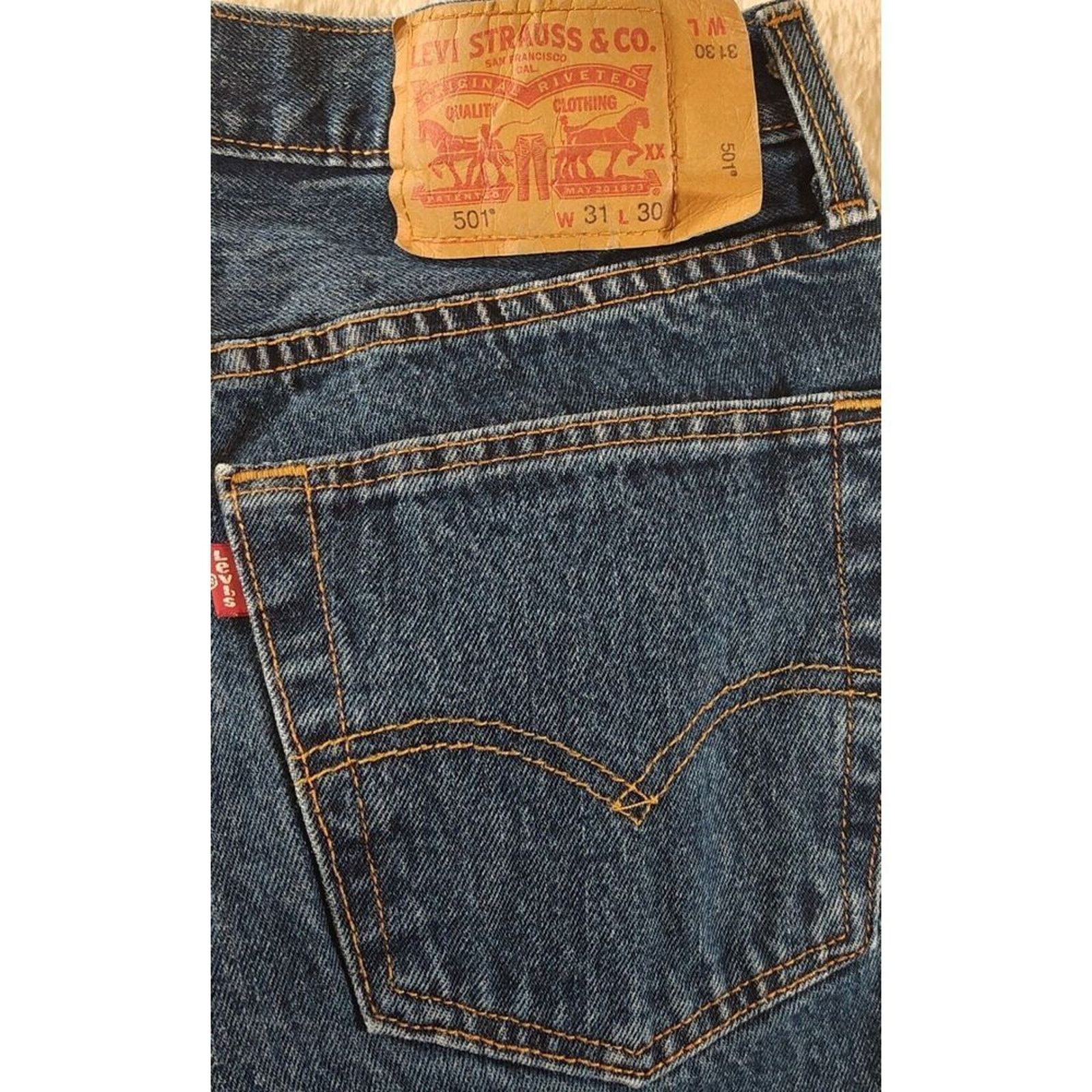 Levi's Levis Jeans Mens 31x30 Blue 501 Straight Button Fly Western Size US 31 - 13 Thumbnail