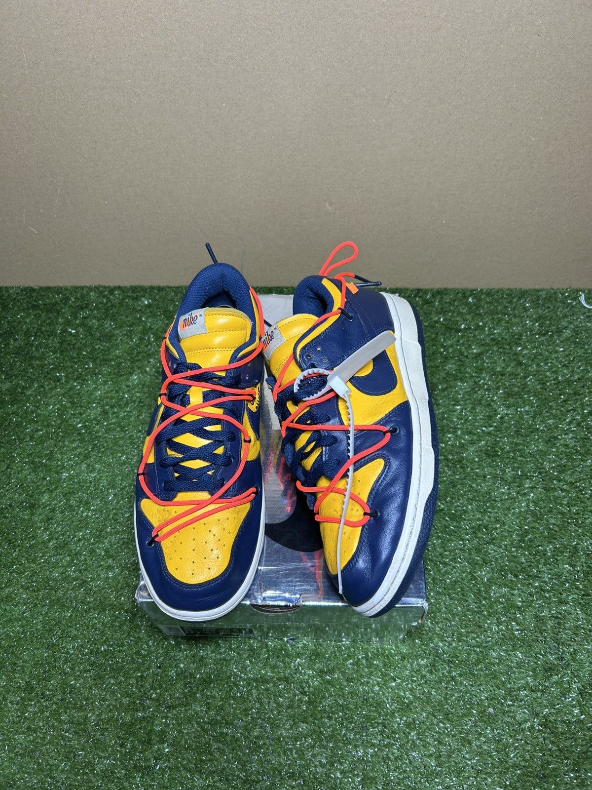 Nike × Off-White Nike dunk low Offwhite University Red Size US 11 / EU 44 - 1 Thumbnail