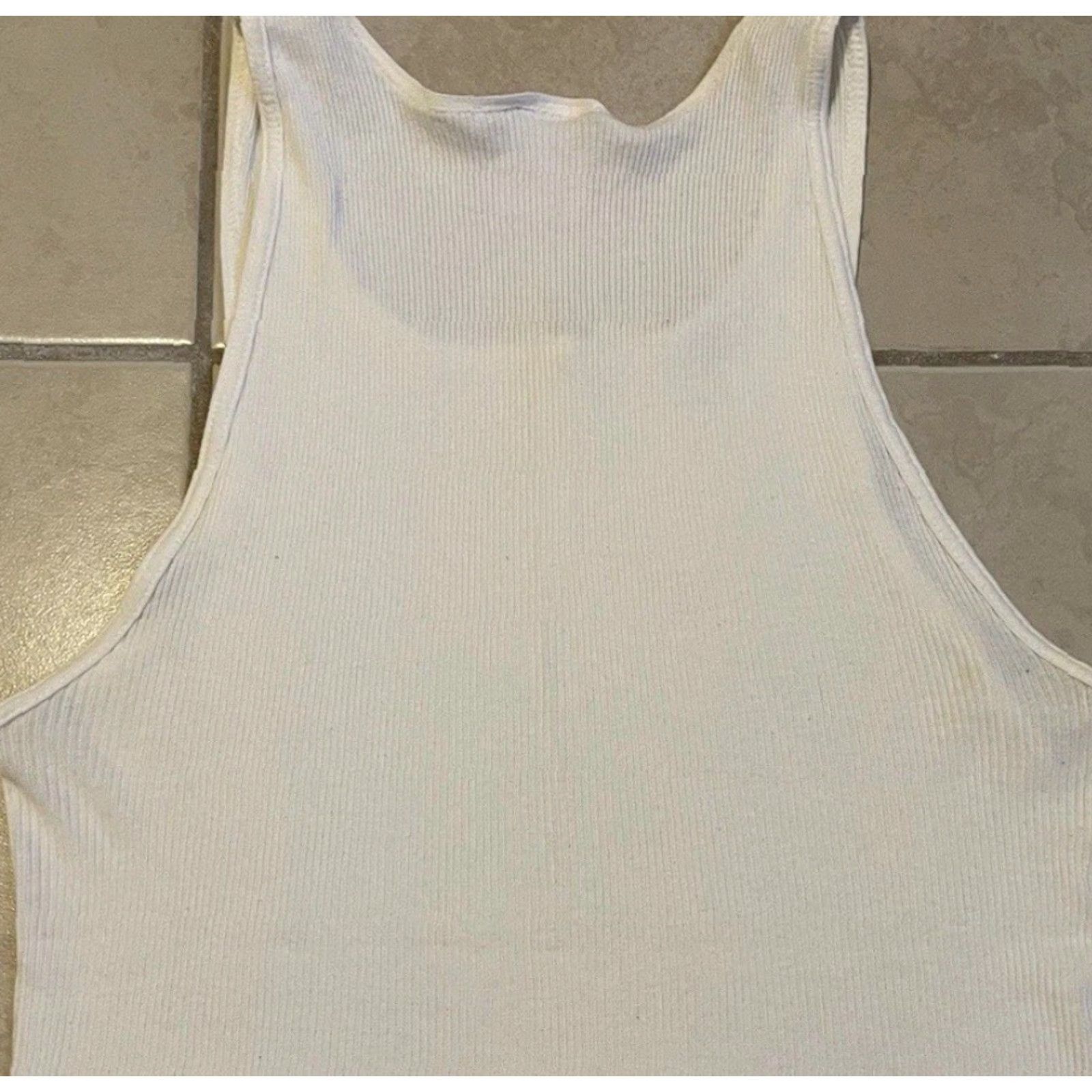 Hanes VINTAGE Hanes Tank Top S White 80s 90s Ribbed Faded Single Stitch Men Sleeveless T-Shirt Grunge Punk Skate Surf Trucker Biker 90s USA Rock Size US S / EU 44-46 / 1 - 6 Thumbnail