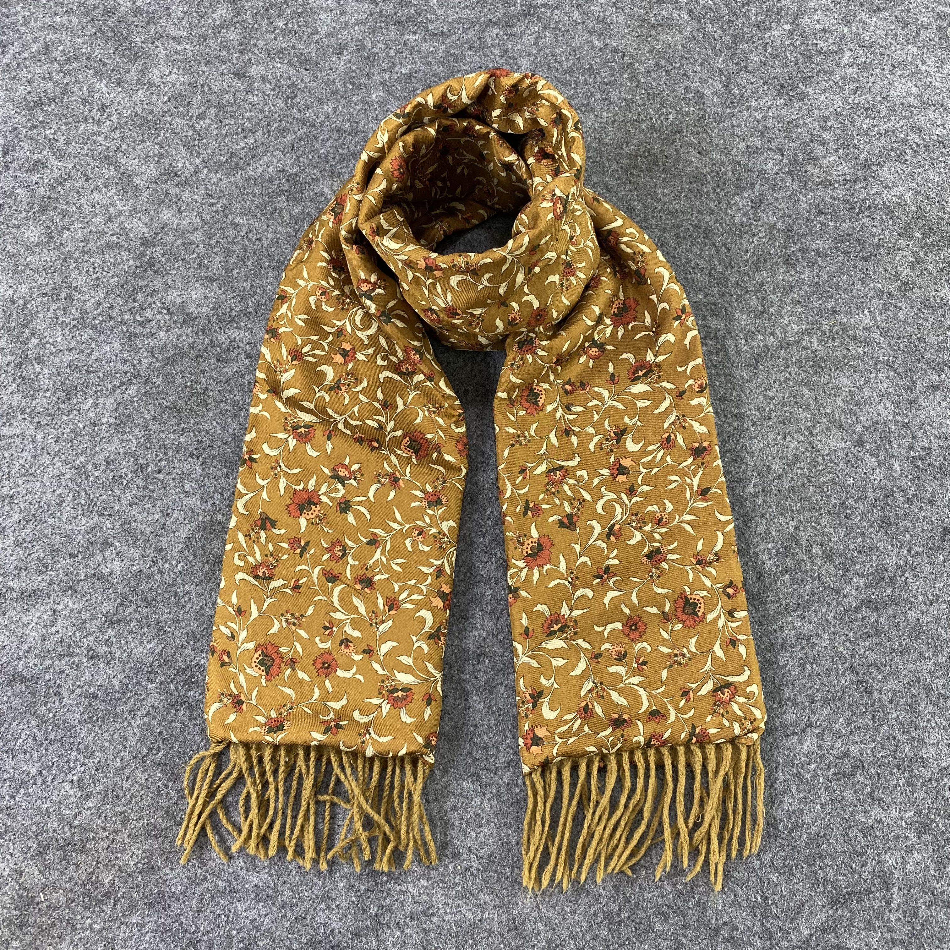 Pierre Balmain Pierre Balmain Scarf / Muffler / Neckwear-K040 Size ONE SIZE - 1 Thumbnail