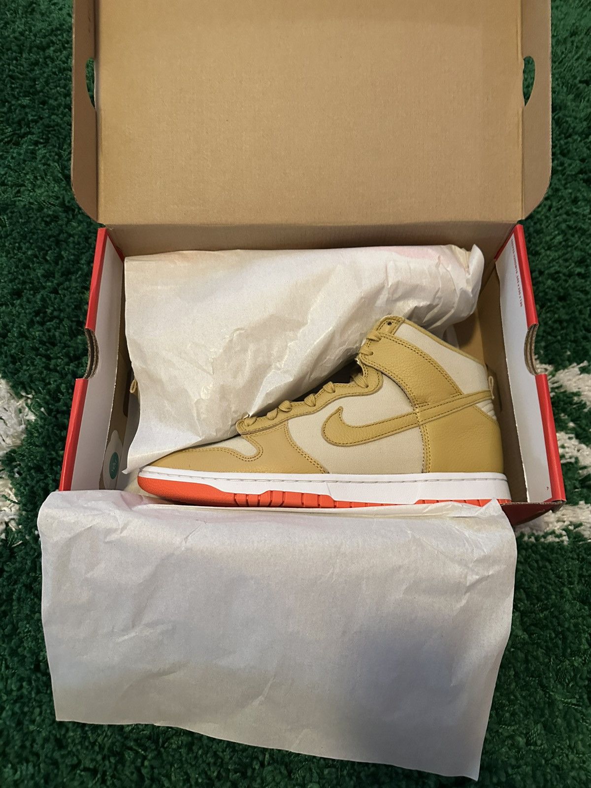 Nike Nike Dunk Hi PRM Gold Sneakers 11 Size US 11 / EU 44 - 1 Thumbnail