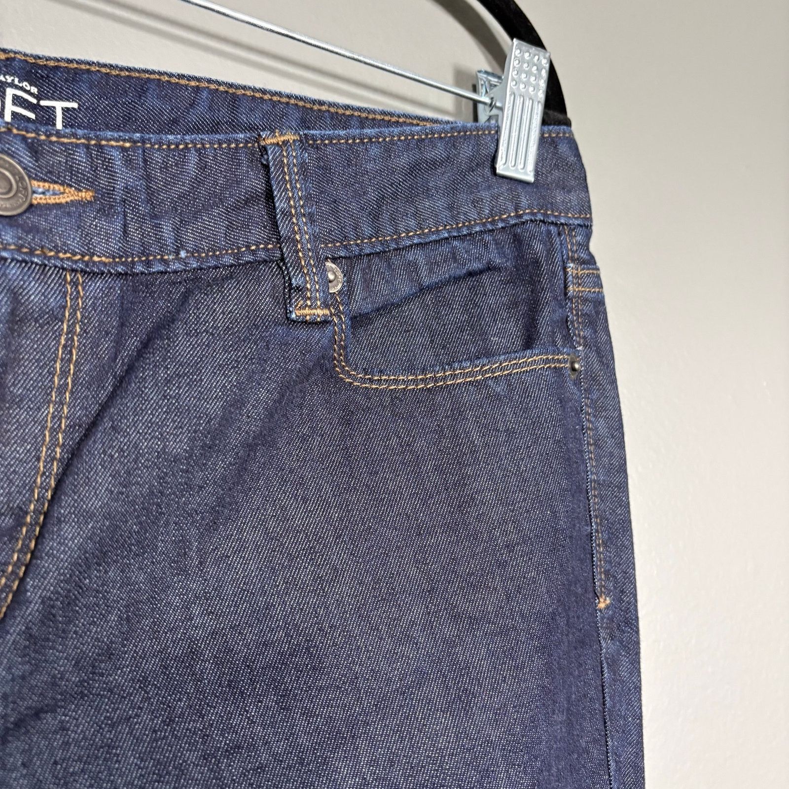 Loft Ann Taylor LOFT Modern Straight Low Rise Mom Jeans - 10P Size 32" / US 10 / IT 46 - 2 Thumbnail