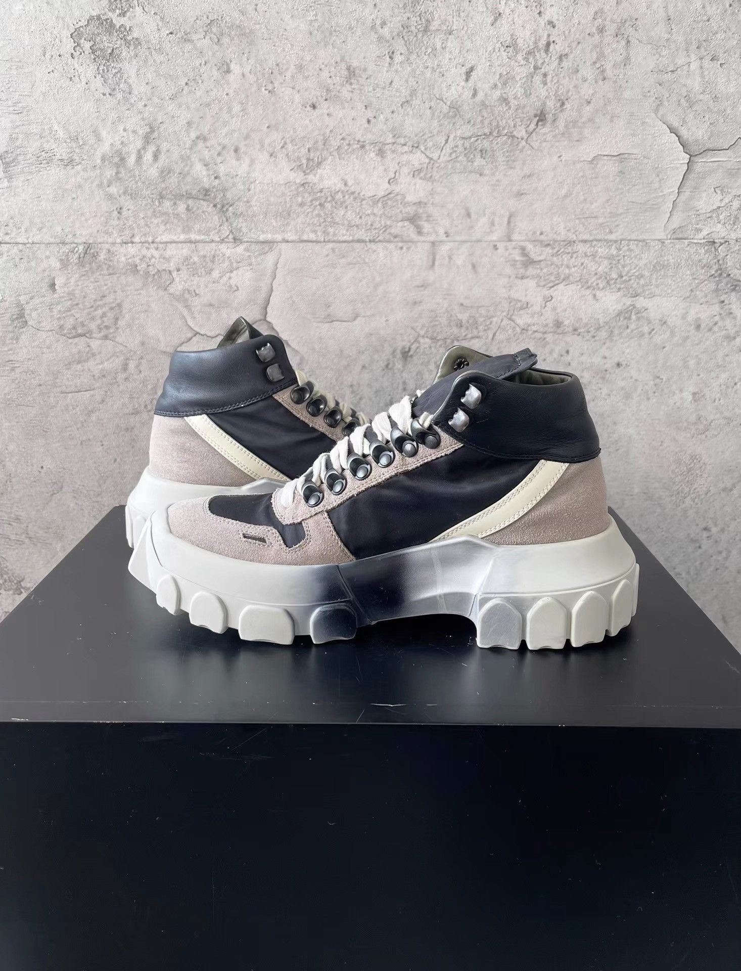 Rick Owens Rick Owens Mainline Tractor Octopus Sole Ankle Boots K34 Size US 7.5 / IT 37.5 - 5 Thumbnail