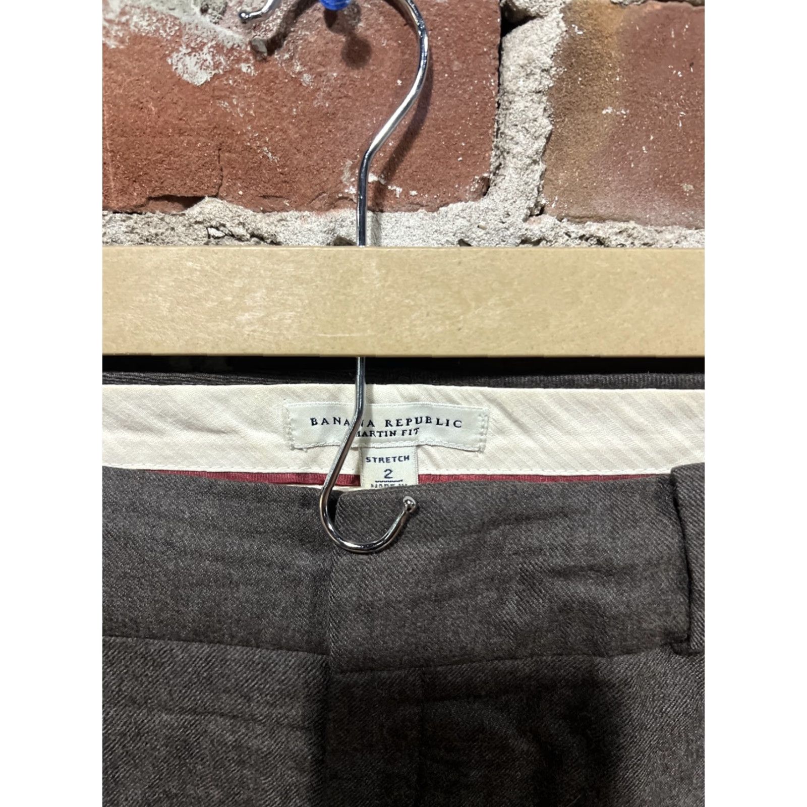Banana Republic VINTAGE Banana Republic Womens Pants Taupe Size 2 The Martin Fit Career Wool Blend (Note: If not vintage, remove VINTAGE) Size 28" / US 6 / IT 42 - 2 Thumbnail