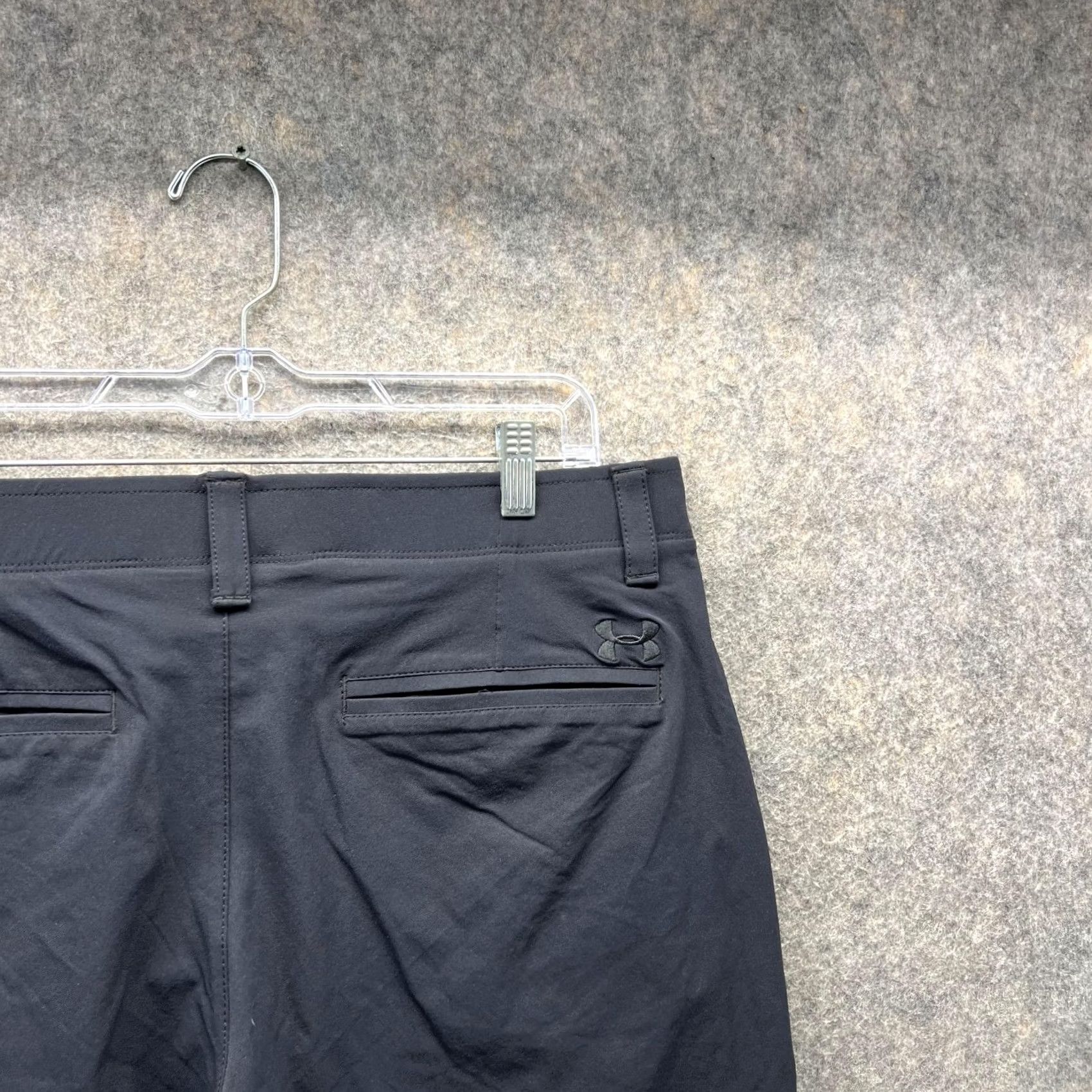 Under Armour Under Armour Shorts Men 36 Adult Black Chino Flat Front Heat Gear Golf Golfer UA Size US 36 / EU 52 - 4 Thumbnail
