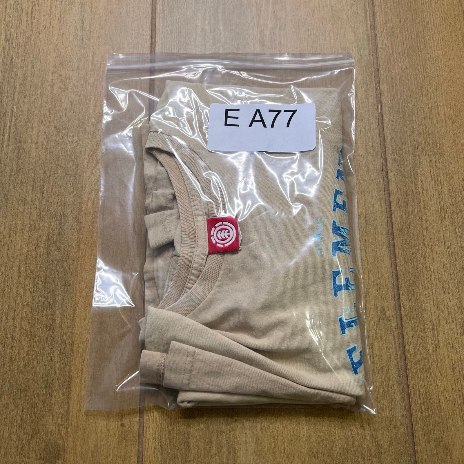 Element Y2K beige Element short-sleeved t-shirt blue Sz XL Size US XL / EU 56 / 4 - 10 Thumbnail