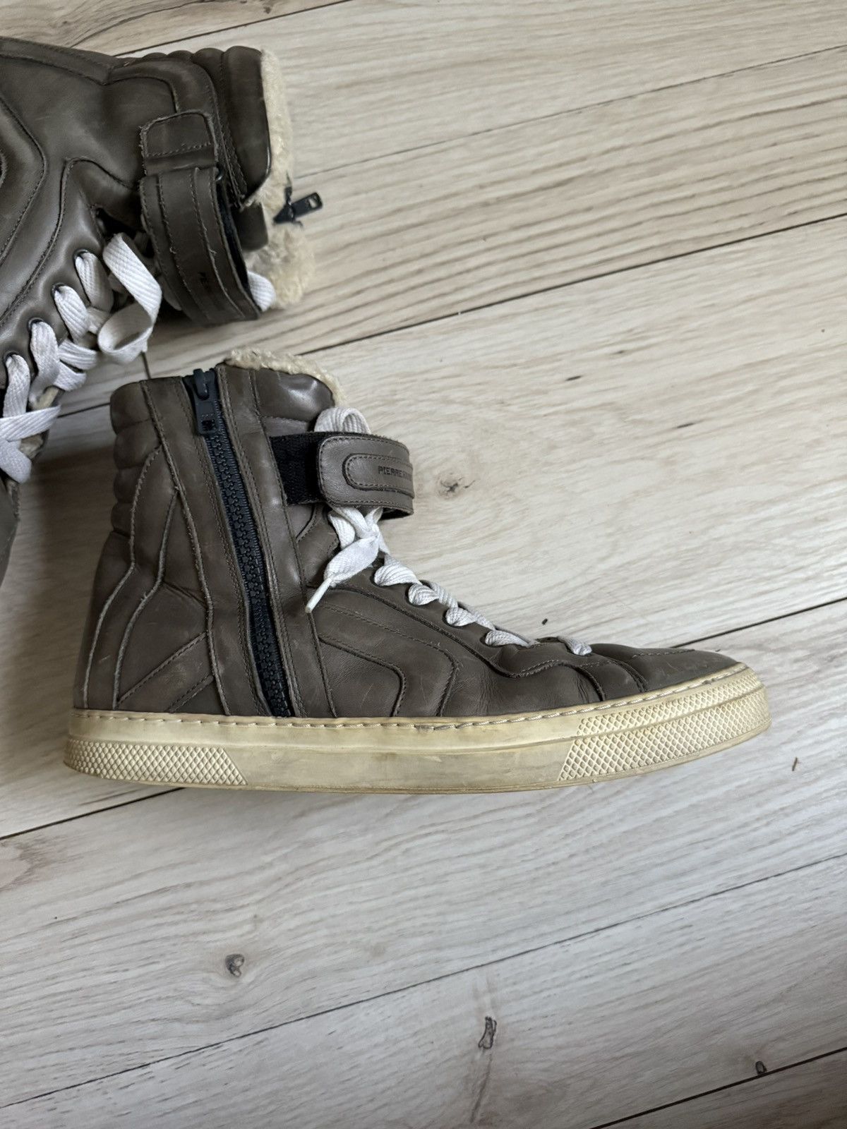 Pierre Hardy Pierre Hardy 112 High Top Sneakers size 9.5 Size US 9.5 / EU 42-43 - 2 Thumbnail