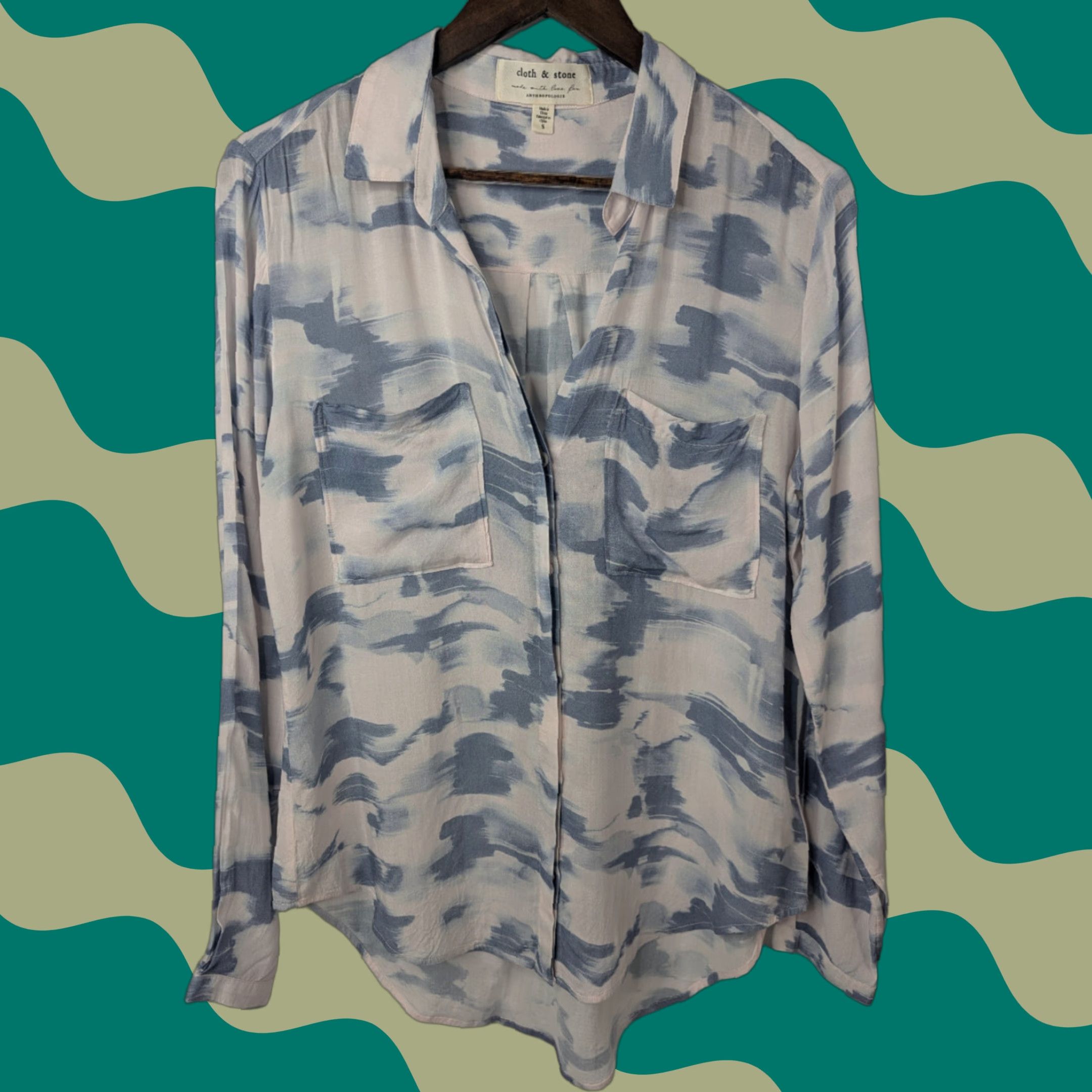 Anthropologie Cloth & Stone Anthropologie Blue Watercolor Button-Up Shirt Small Women V-Neck Tunic Size S / US 4 / IT 40 - 1 Thumbnail