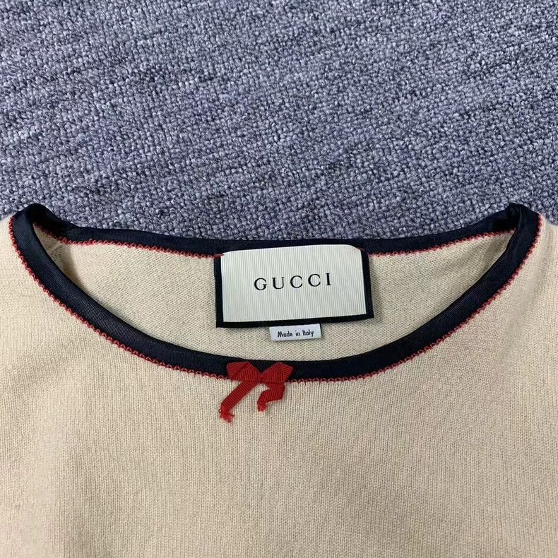 Gucci Gucci Cashmere short sleeves 2503-Nextarrow Size US M / EU 48-50 / 2 - 3 Thumbnail