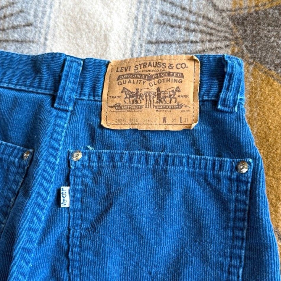 Levi's VINTAGE Levi's Women's Corduroy Pants Blue 25x31 Regular Inseam 31 80s 80s USA Corduroy Pants White Tab Rare Girls Womens Size 42" / US 20 - 3 Thumbnail