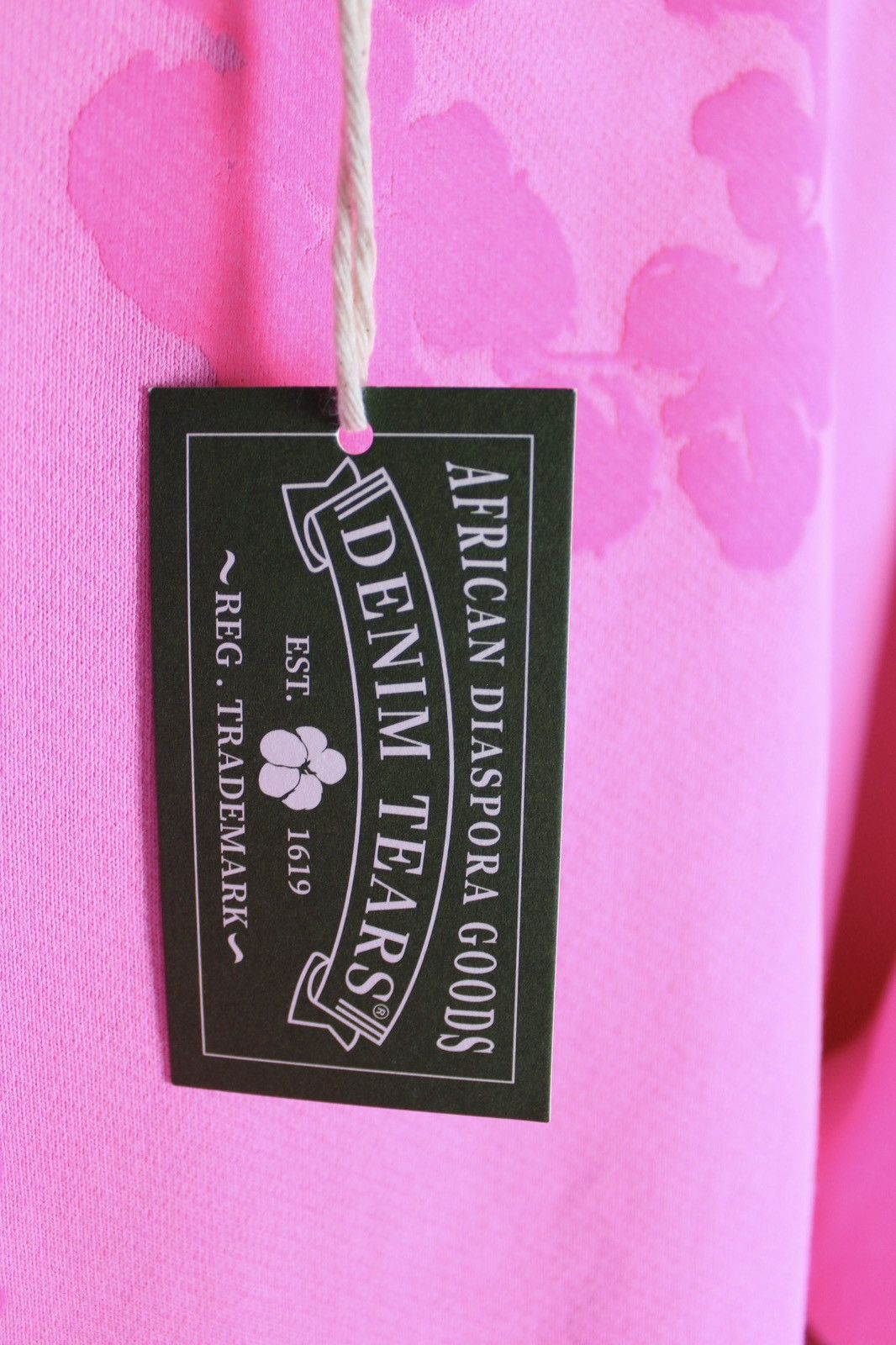 DENIM TEARS Mono Cotton Wreath Hoodie Pink Size US XL / EU 56 / 4 - 2 Thumbnail