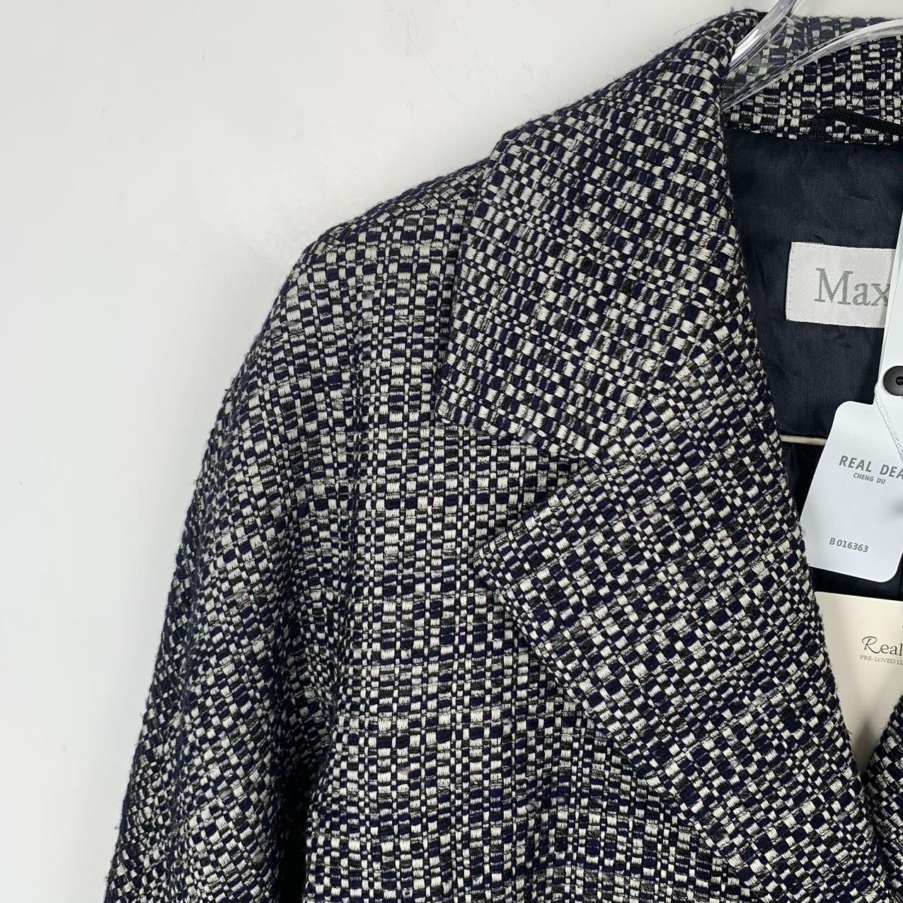 Max Mara MaxMara Gray Wool-Blend Coat with Notched Collar and Single- Size S / US 4 / IT 40 - 5 Thumbnail