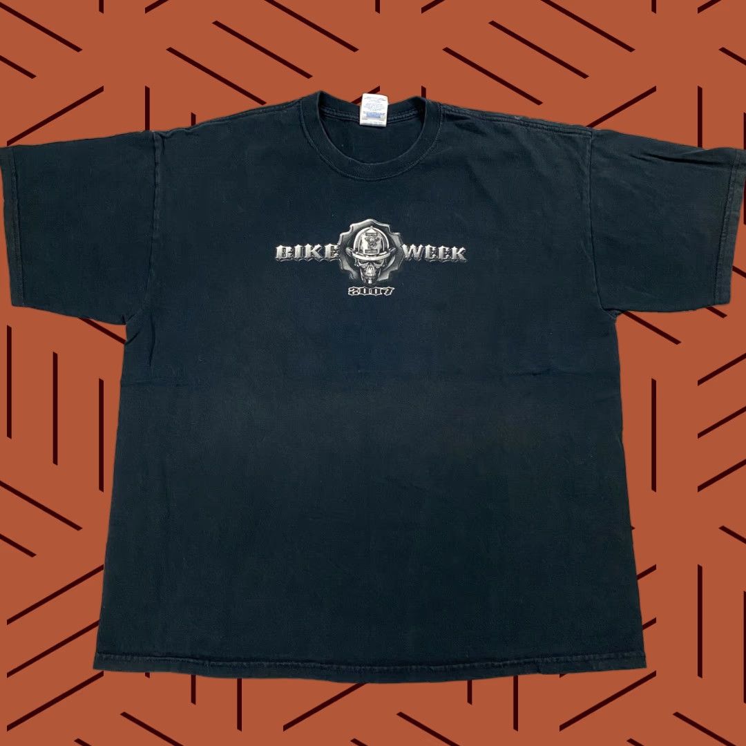 Vintage VTG Harley-Davidson Motorcycle T-Shirt Black XL Crew Neck Men 2000s Biker Rescue Firefighter Graphic Vintage Size US XL / EU 56 / 4 - 1 Thumbnail