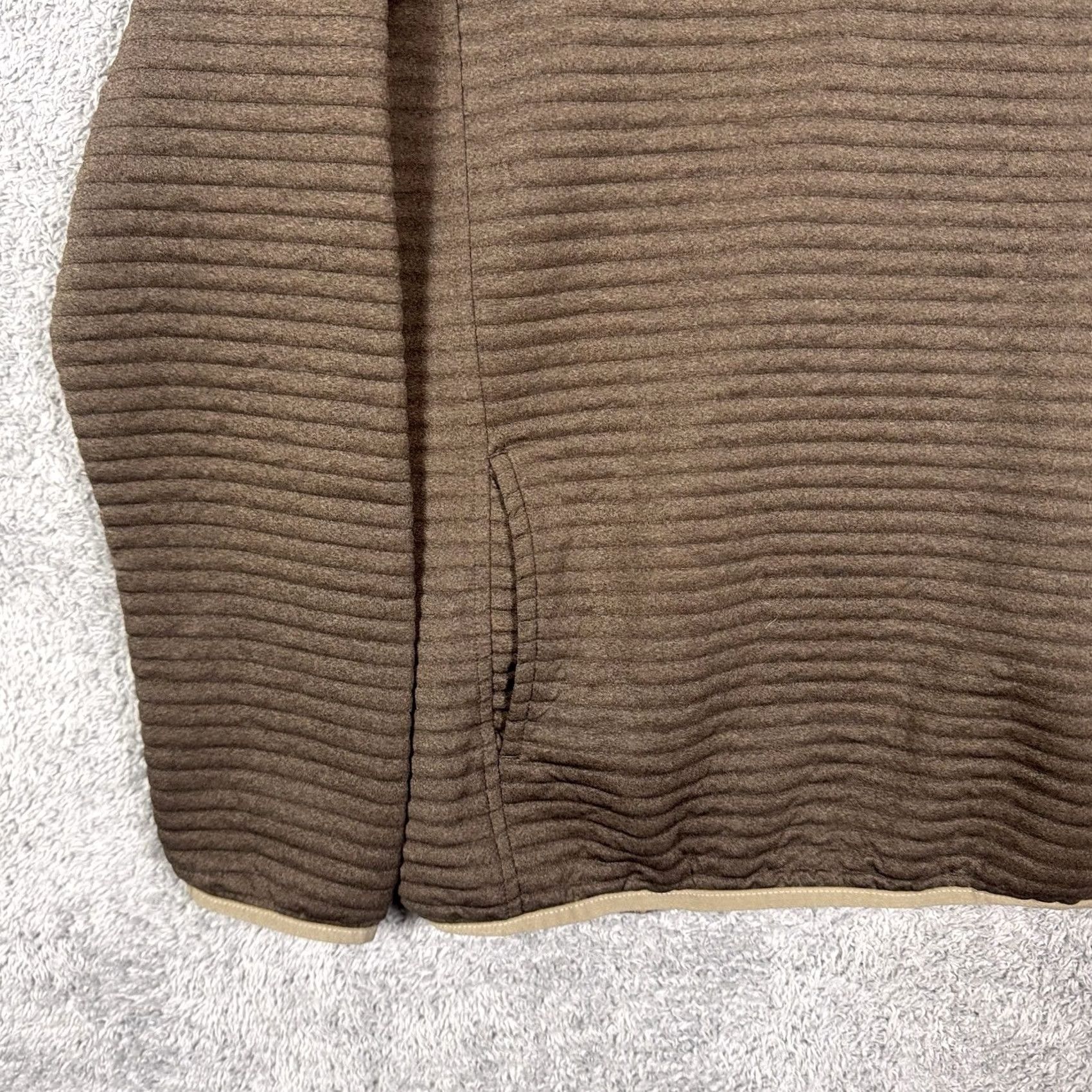 Forever 21 - Keyword Focus: Includes "Pheasants Forever Jacket" and "Mens" for initial Size US M / EU 48-50 / 2 - 3 Thumbnail