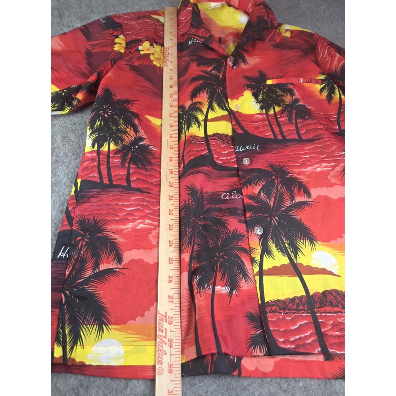 Vintage VINTAGE Royal Creations Hawaiian Shirt Red Yellow Palm Trees Large L Men Short Sleeve Button-Up Collared Made In Hawaii Size US L / EU 52-54 / 3 - 6 Thumbnail