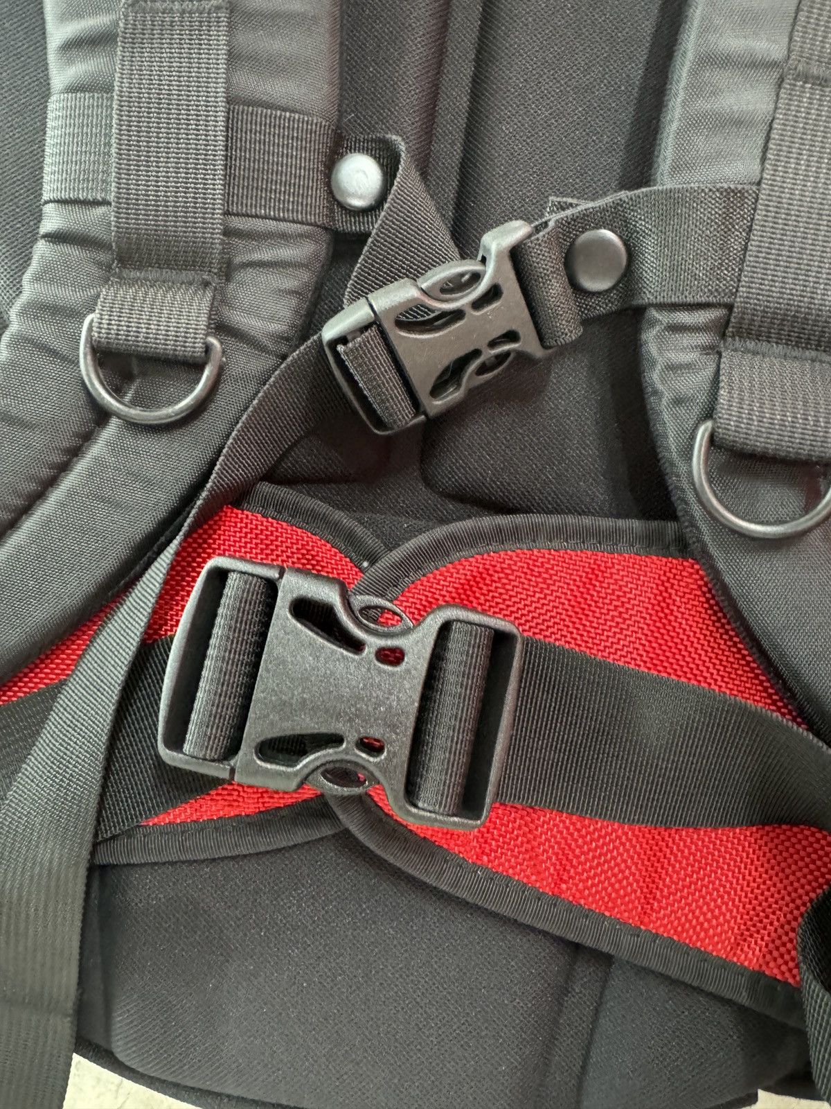 Vintage Vintage Oakley Icon Backpack tactical layer Palace rare y2k Size ONE SIZE - 5 Thumbnail