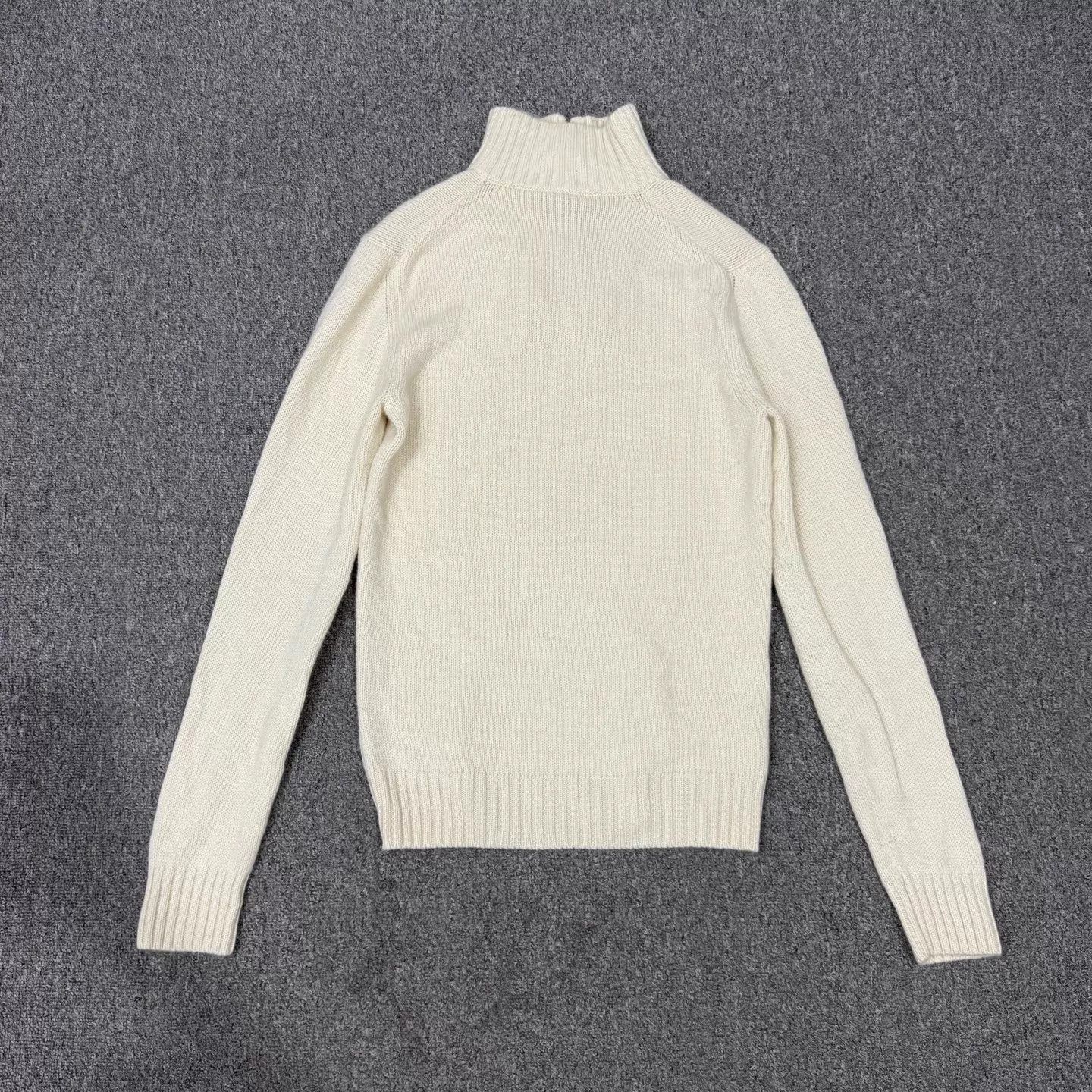 Hermes Hermes half-zip beige cashmere sweater M 99new Size US M / EU 48-50 / 2 - 2 Thumbnail