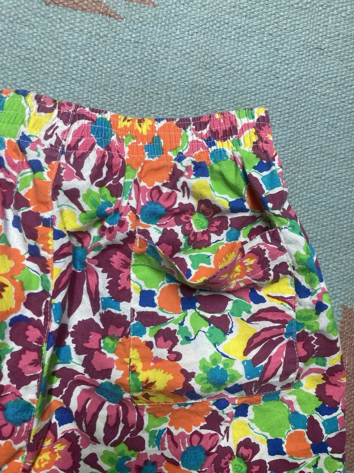Vintage Vtg 80s 90s shorts flowers elastic waist lightweight medium Size 28" / US 6 / IT 42 - 6 Thumbnail