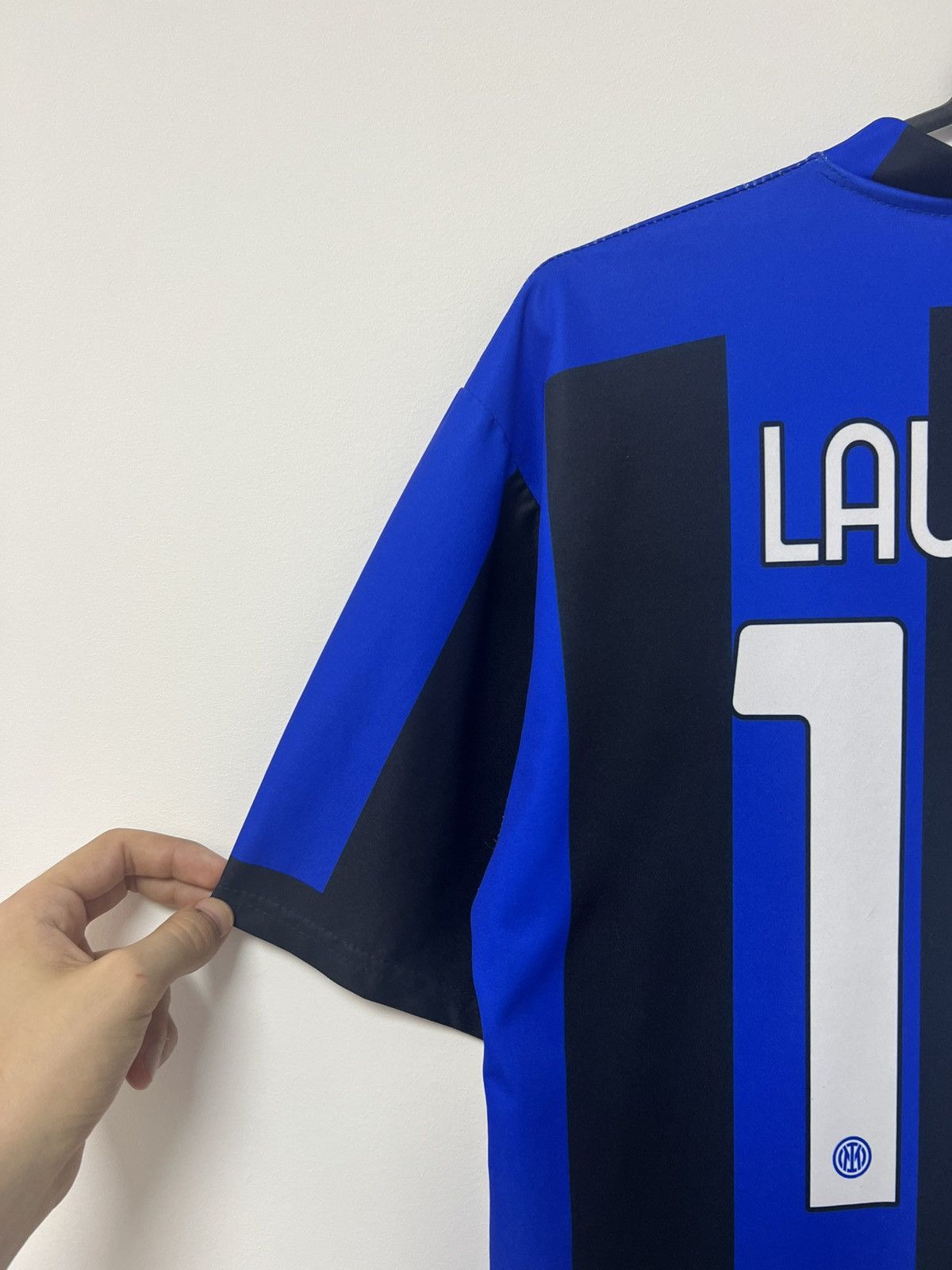 Vintage Vintage Inter Milan 2022/23 Lautaro Maglia Drill Jersey sz M Size US M / EU 48-50 / 2 - 7 Thumbnail