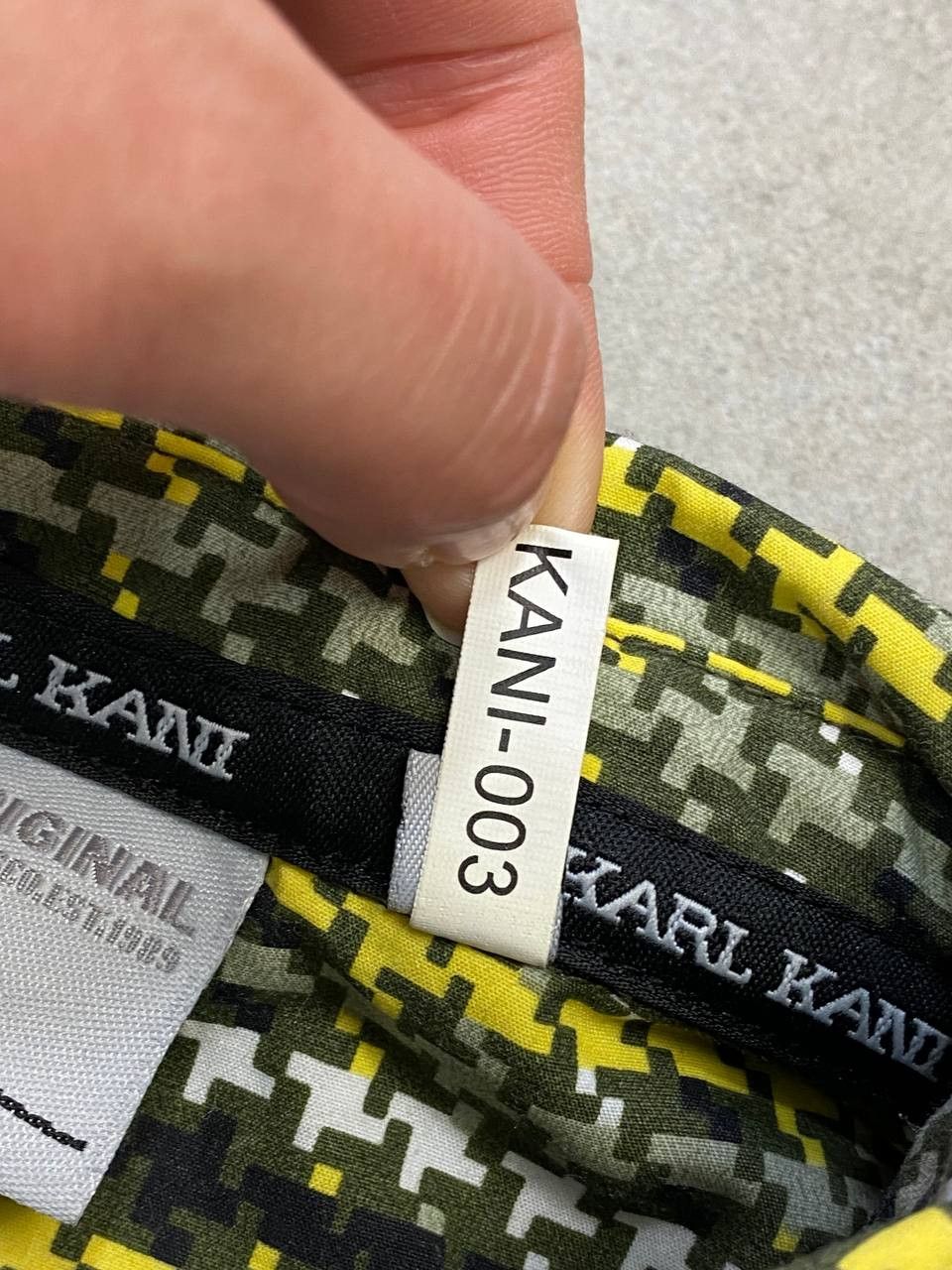 Karl Kani Vintage Karl Kani Y2K Checkered Short Sleeve Buttons Shirt Size US M / EU 48-50 / 2 - 16 Thumbnail
