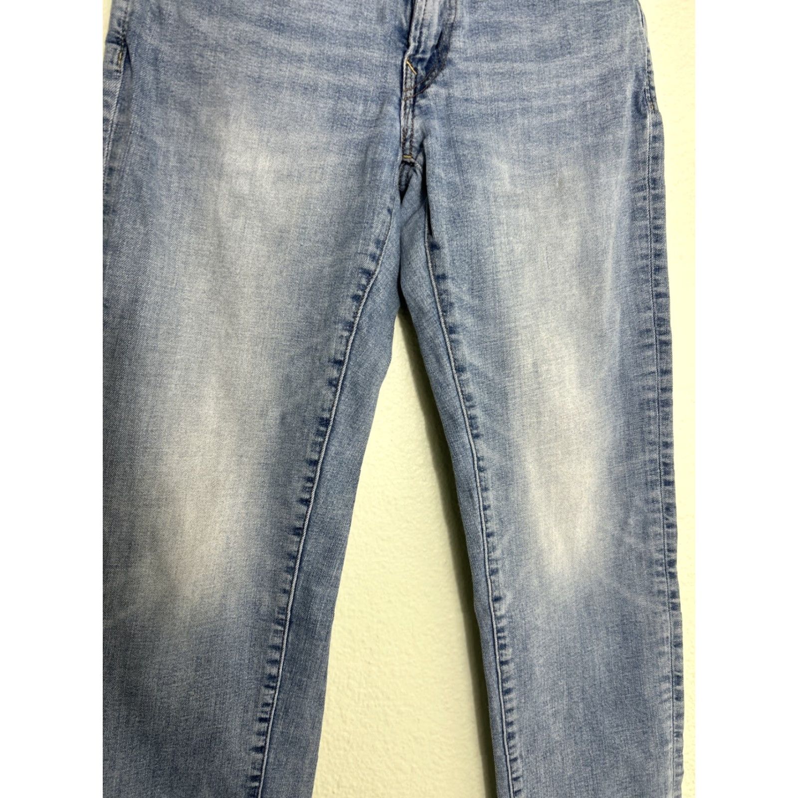 American Eagle Outfitters American Eagle Outfitters Airflex Jeans Light Wash Slim Jeans 29x32 Men Blue 90s Slimming Light Wash Jeans Size US 29 - 3 Thumbnail