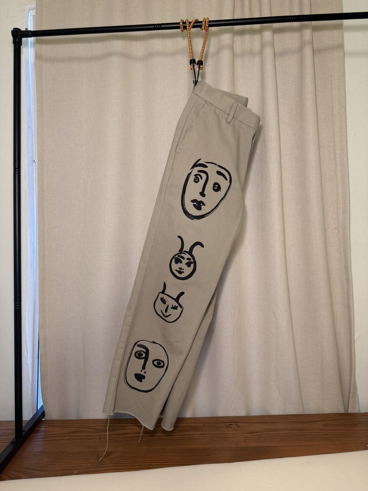 Libertine Libertine Graphic Face Print Pants – Khaki Crops | 30 waist Size US 30 / EU 46 - 6 Thumbnail