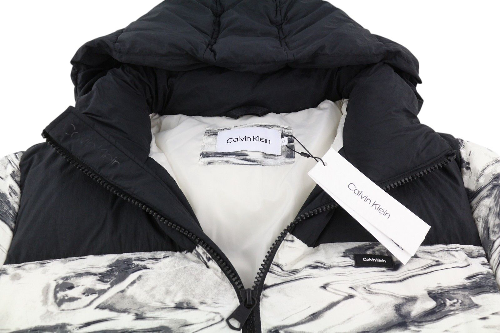 Calvin Klein CRINKLE NYLON COLOR BLOCK QUILT 2XL Patterned Padded 86400 Size US XXL / EU 58 / 5 - 5 Thumbnail