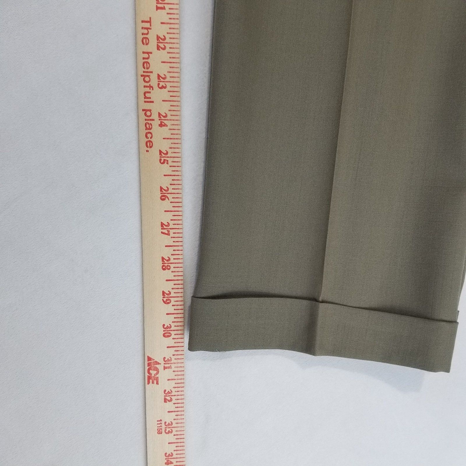 L.L. Bean LL Bean Pants Mens 36 Pleated Cuffed Made in USA Trousers Size US 36 / EU 52 - 10 Thumbnail