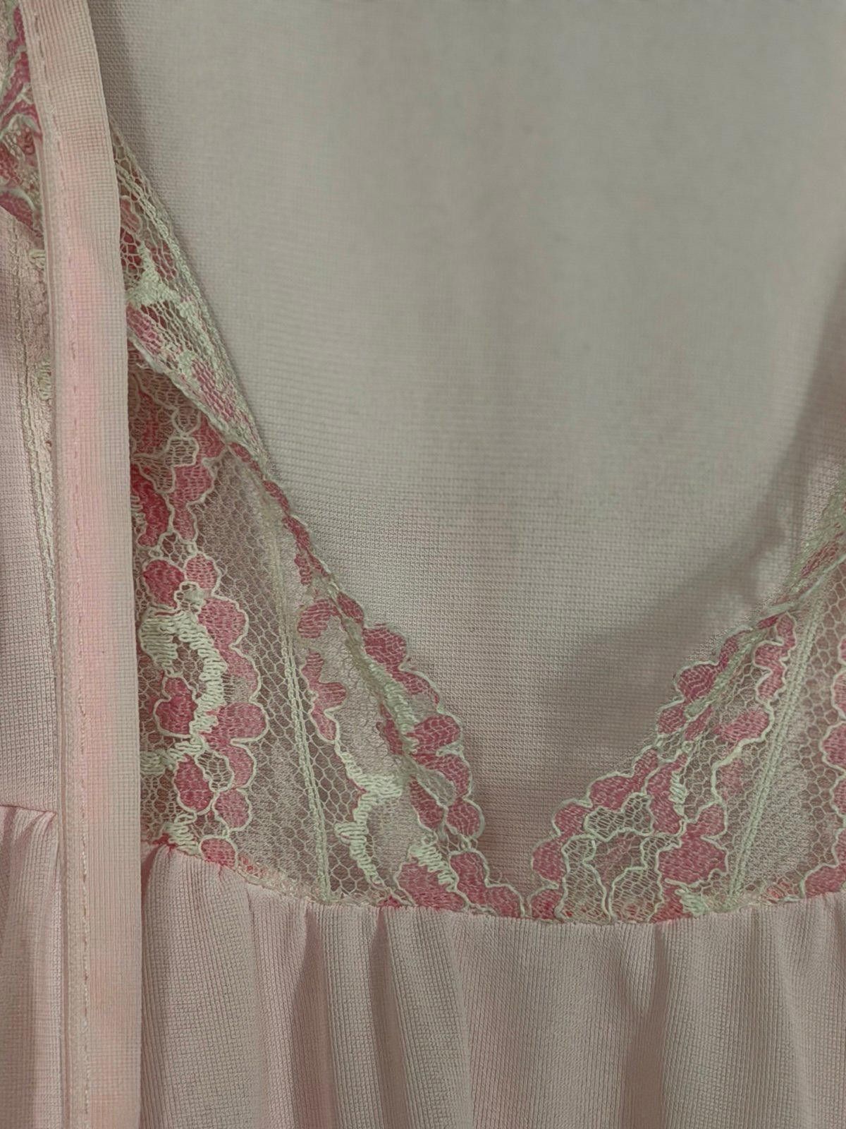 Other Vintage Radcliffe Pink Lace Trim Medium Nightgown Size ONE SIZE - 6 Thumbnail