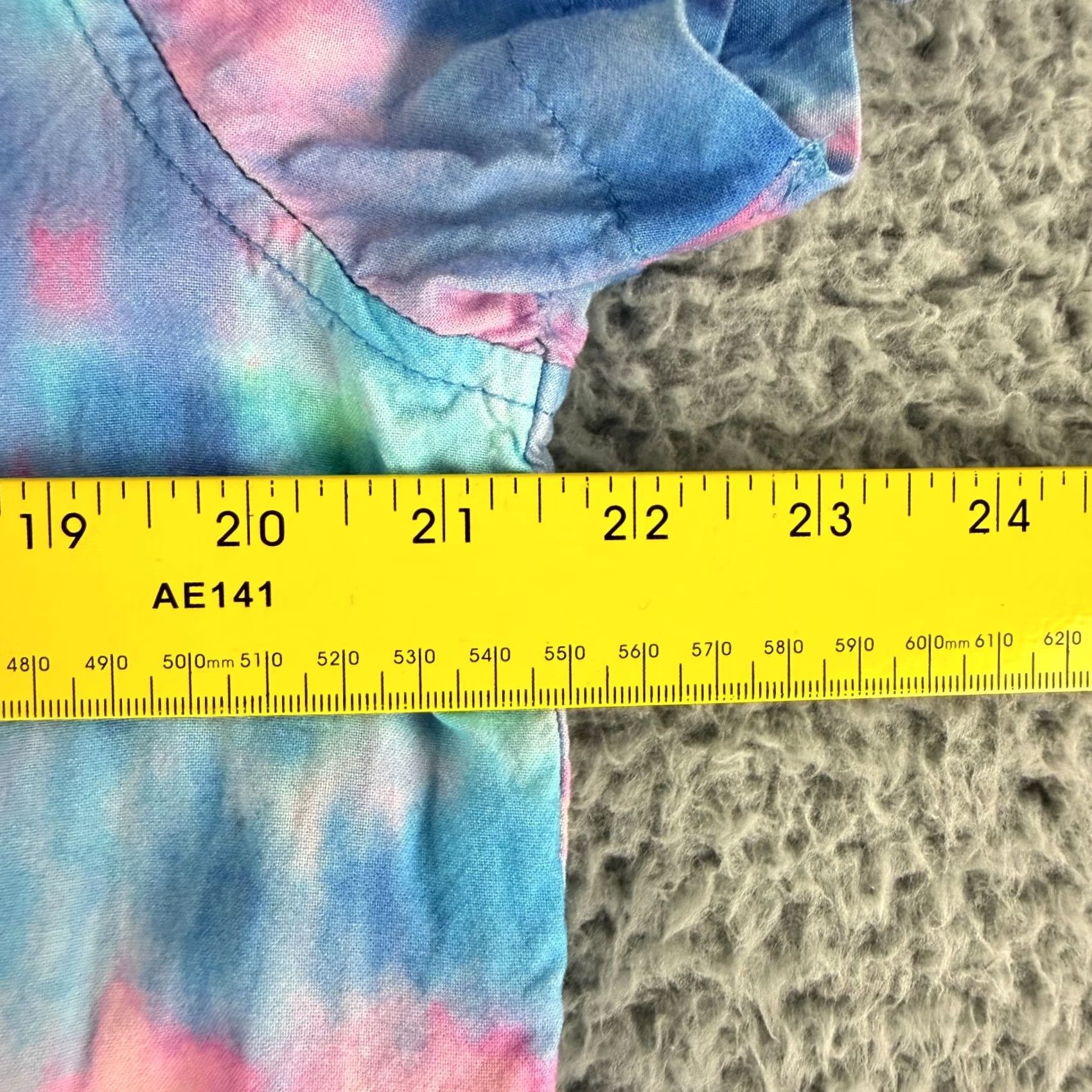 Chubbies Chubbies The Mr. Cool Button-Up Shirt Mens Medium Blue Pink Tie Dye Short Sleeve Size US M / EU 48-50 / 2 - 7 Thumbnail