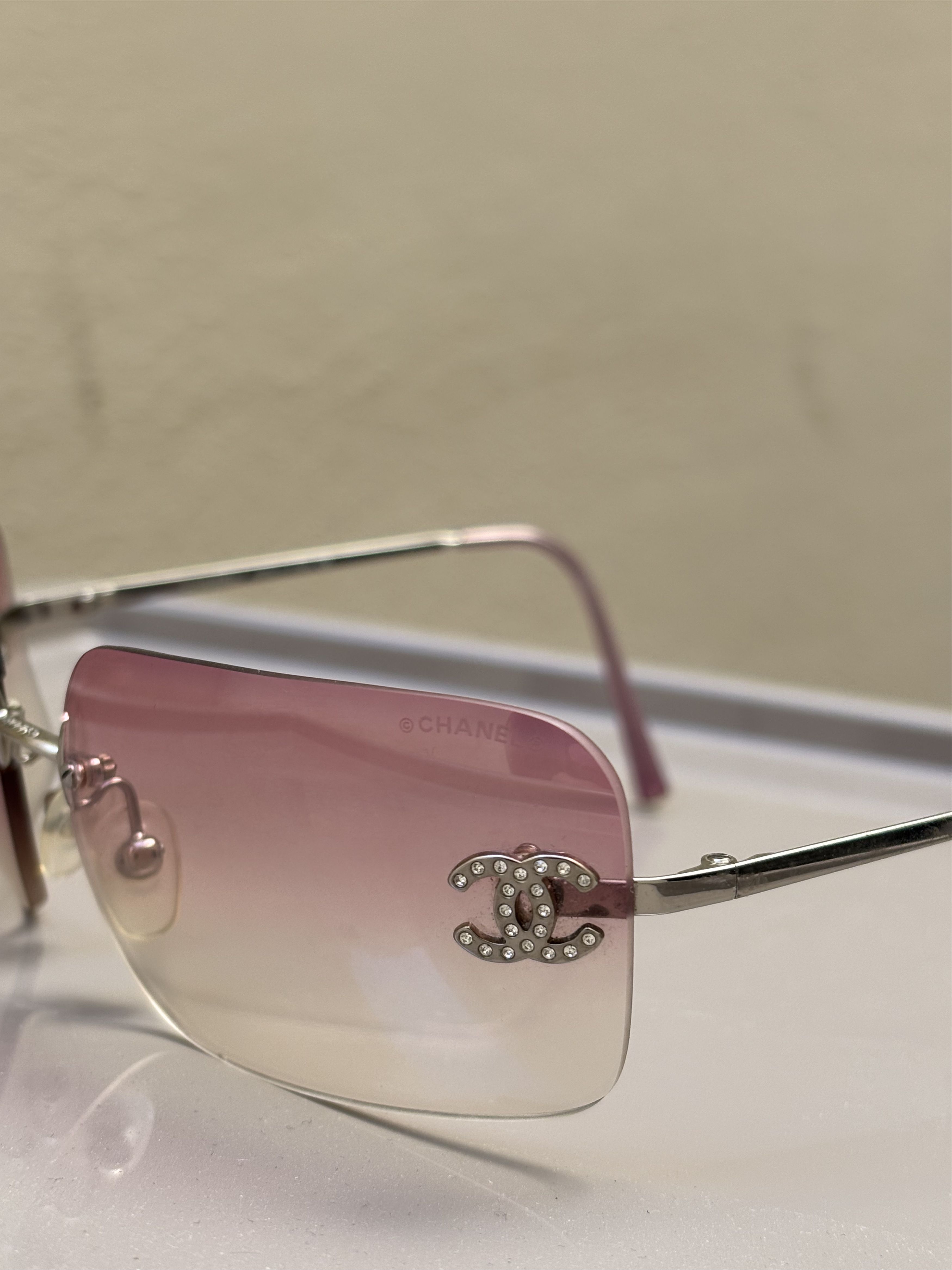 Chanel Chanel Sunglasses 4017 D CC Rhinestone Logo Rimless Size ONE SIZE - 7 Thumbnail