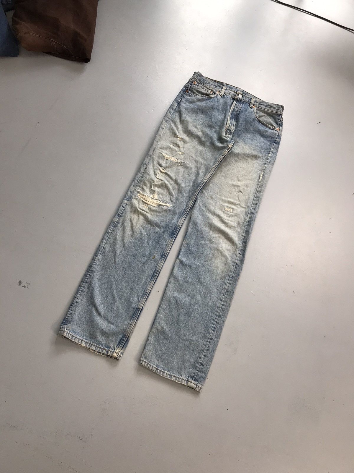 Levi's Vintage Levi’s 501 distressed denim Size US 32 / EU 48 - 3 Thumbnail