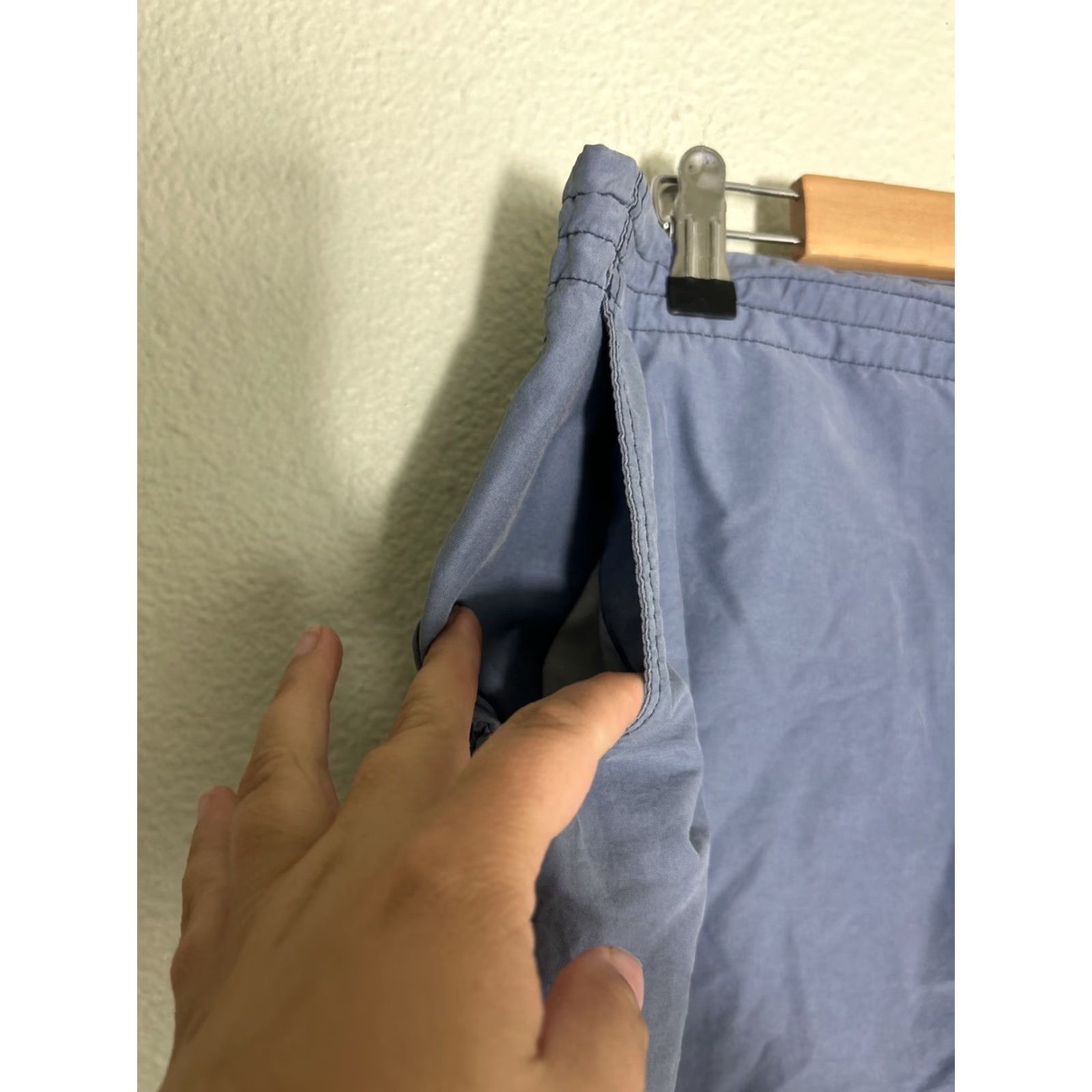 Vintage VINTAGE Columbia Womens Large Blue Shorts Cotton Nylon Drawstring 36x6 Cargo Women L Blue Cargo 36x6 Size 36" / US 14 / IT 50 - 6 Thumbnail
