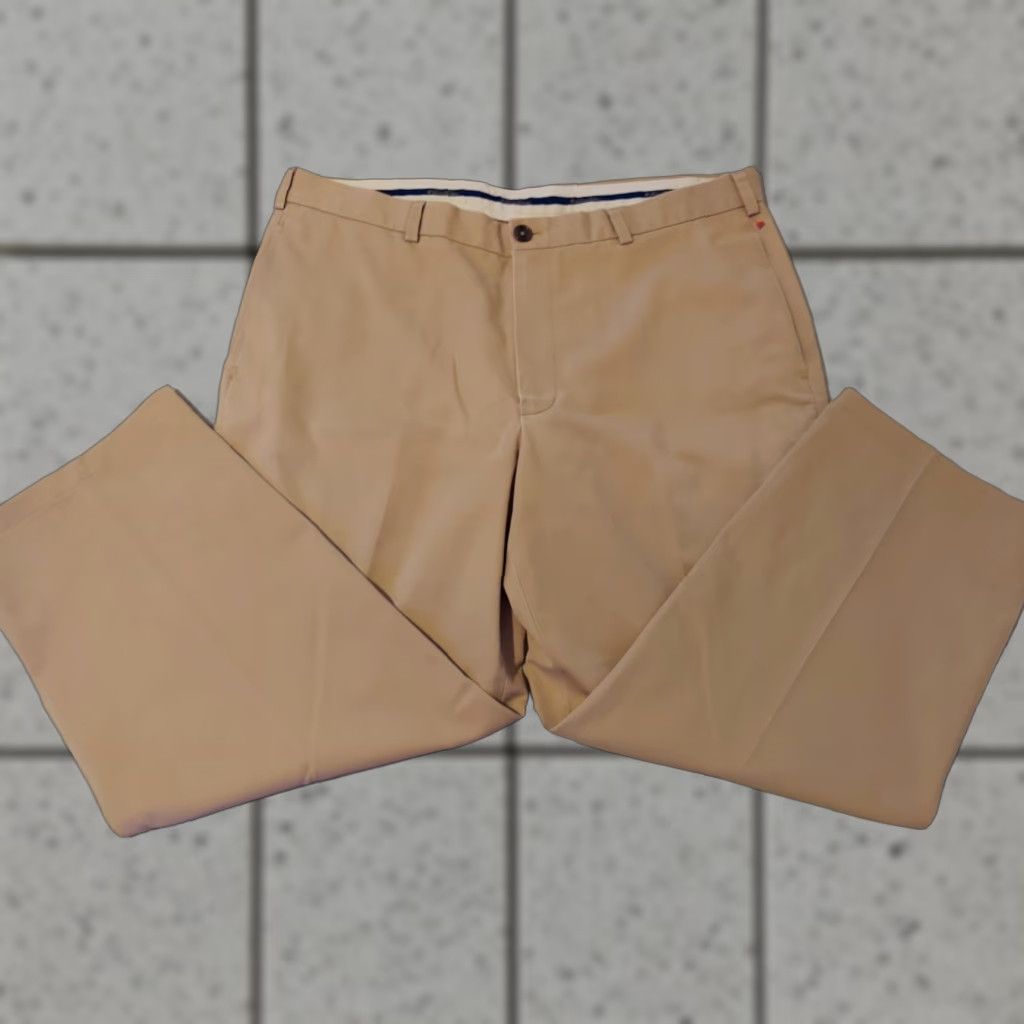 Brooks Brothers Brooks Brothers Chino Pants Mens 40x29 40x28 Khaki Beige Cotton Flat Front Regular Straight 40in Inseam S Size US 40 / EU 56 - 1 Thumbnail