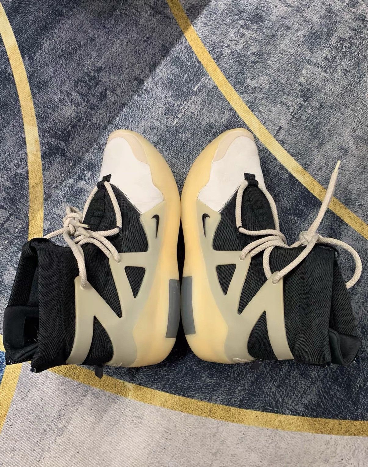 Fear of God Fear of God x Nike FOG High Top 1st Edition J42 Size US 9 / EU 42 - 4 Thumbnail