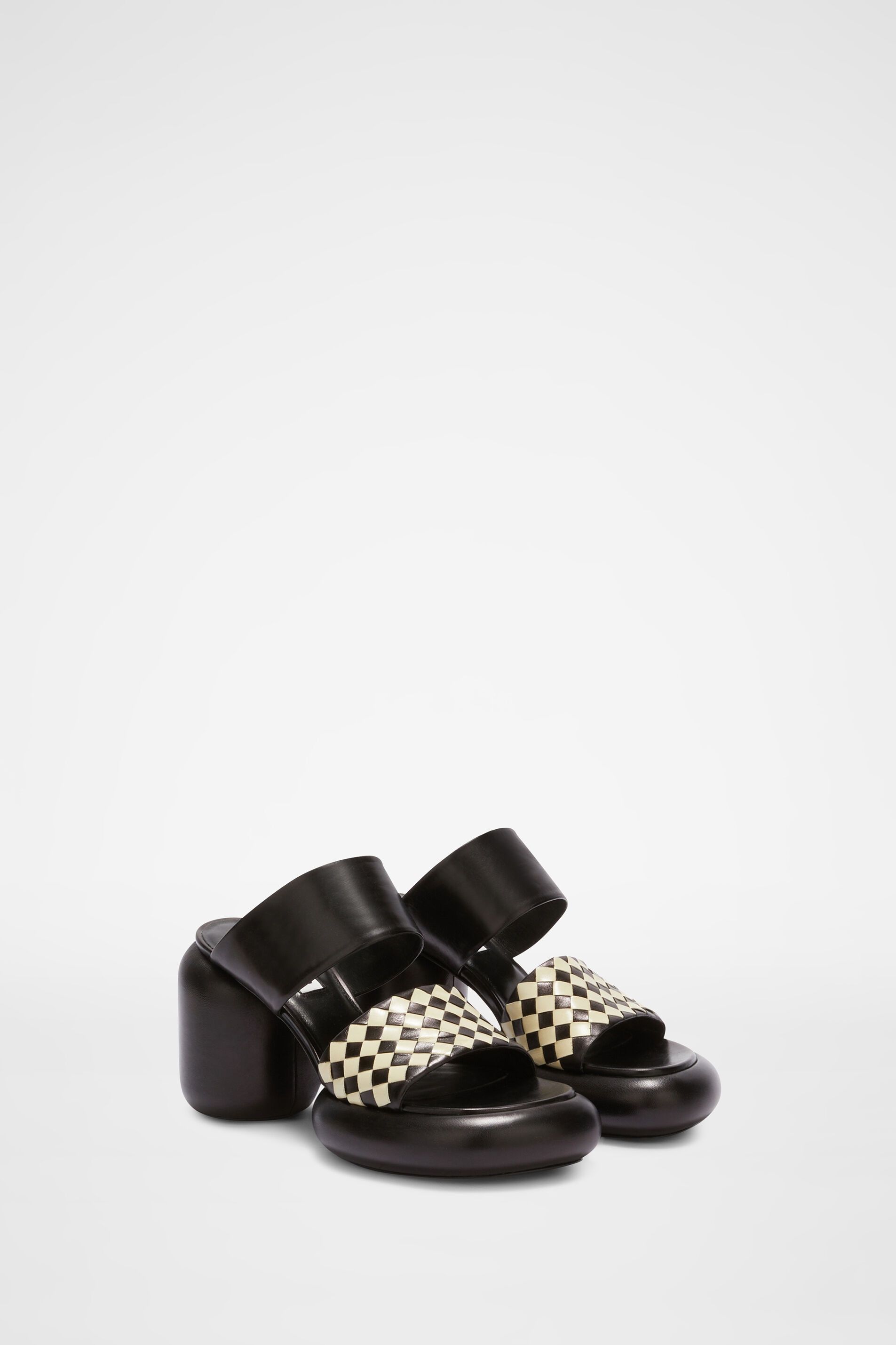 Jil Sander o1y1025 Slippers in Black/White Size US 6 / IT 36 - 2 Thumbnail