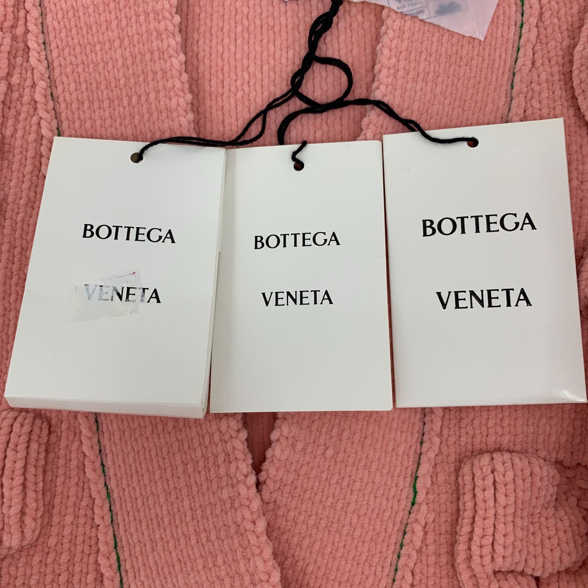 Bottega Veneta Bottega Veneta Pink Embossed Logo V-Neck Knit Cardigan (Size Size S / US 4 / IT 40 - 5 Thumbnail