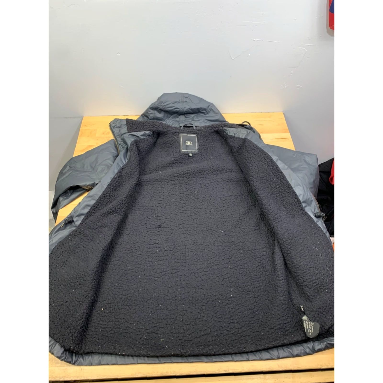 Obey VINTAGE Obey Propaganda Jacket Womens L Black Hooded Full Zip Sherpa Lined Size L / US 10 / IT 46 - 2 Thumbnail