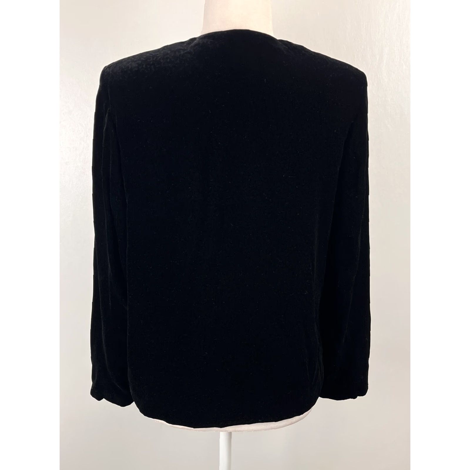 Talbots VINTAGE Talbots Black Velvet Jacket Sz 6 Womens Single Button Long Sleeve 90s Whimsigoth Size M / US 6-8 / IT 42-44 - 3 Thumbnail