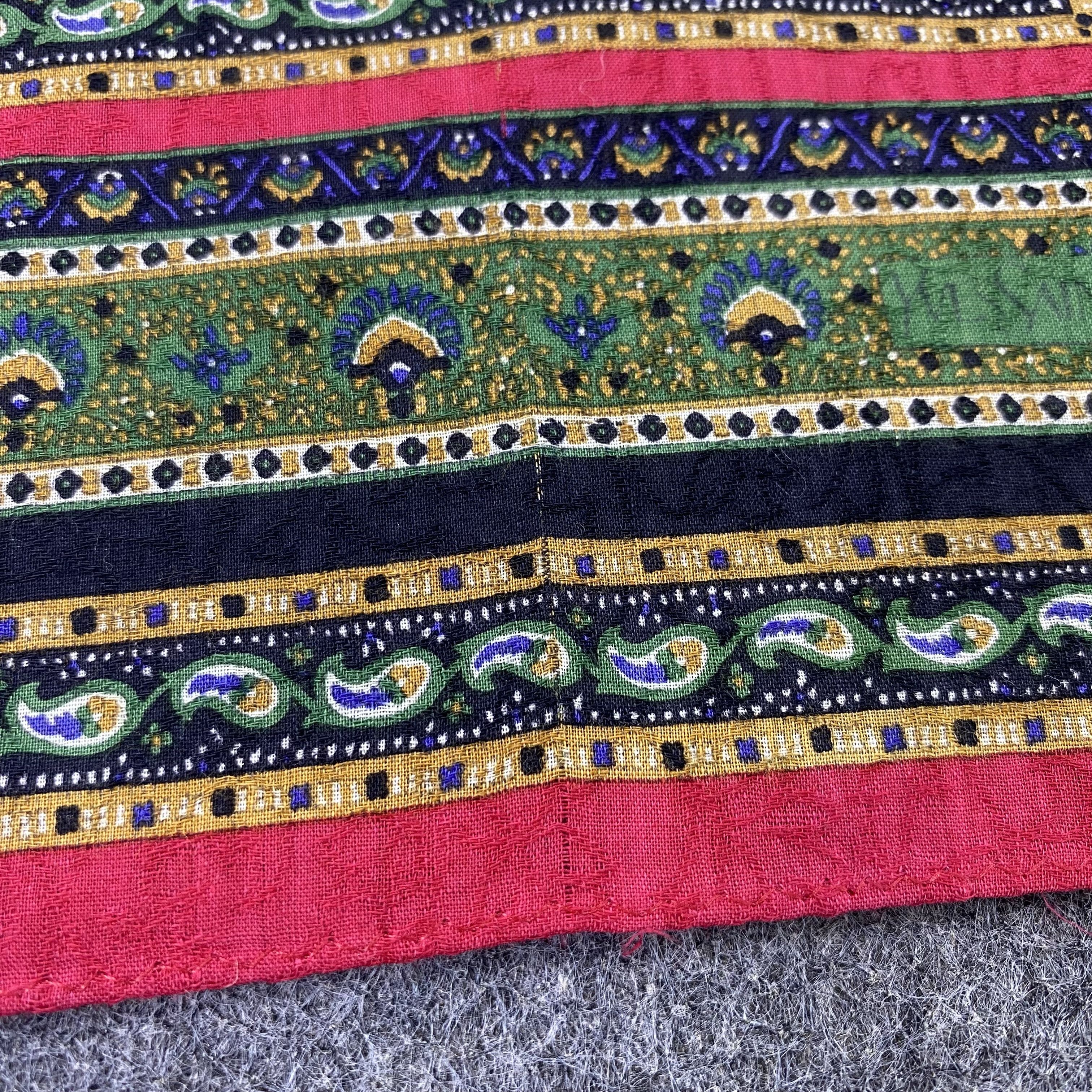 Yves Saint Laurent Yves Saint Laurent Handkerchief Neckerchief Bandana-B1928 Size ONE SIZE - 9 Thumbnail