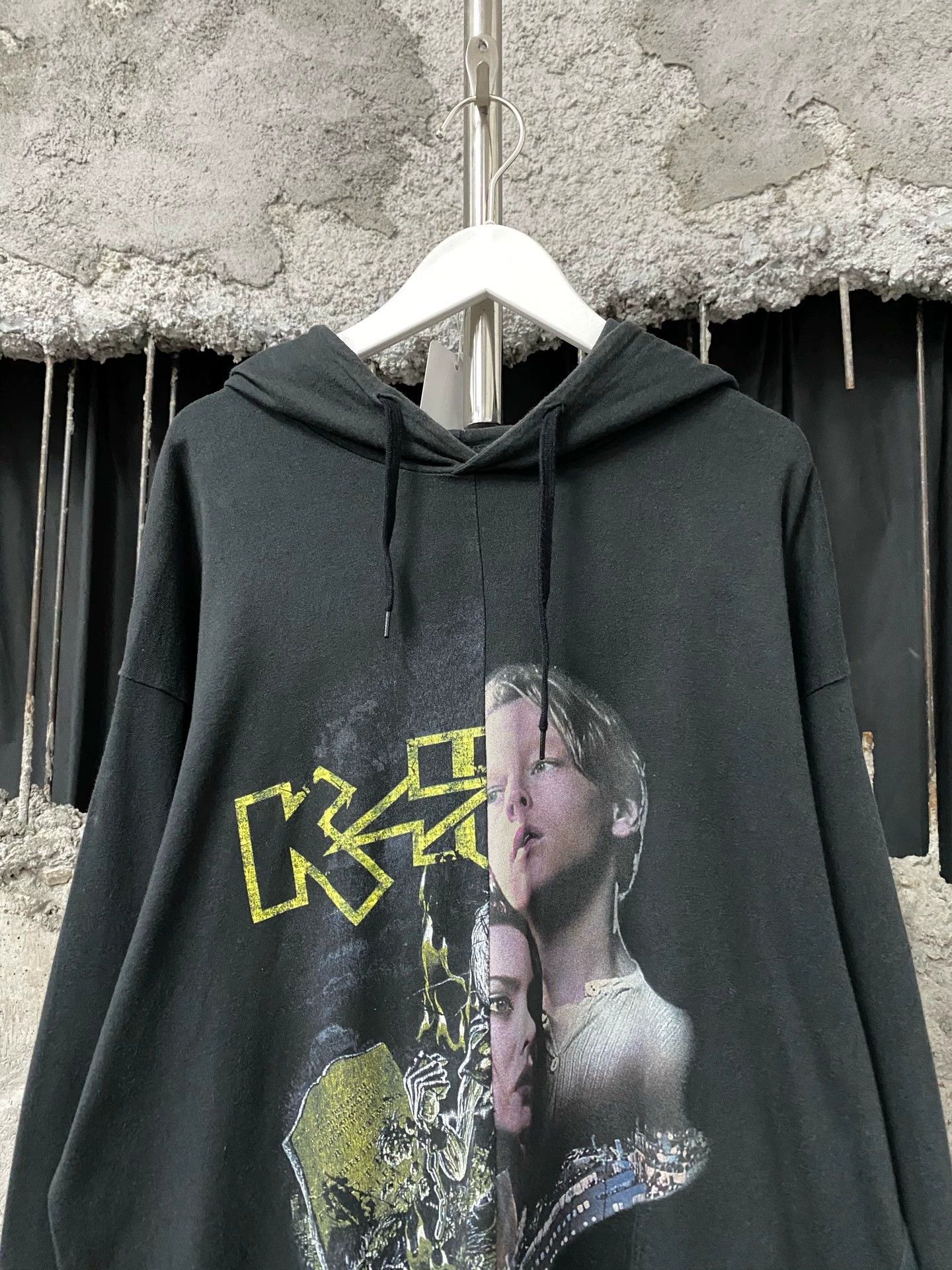 Vetements Vetements Long-Sleeve Hoodie Size US S / EU 44-46 / 1 - 3 Thumbnail