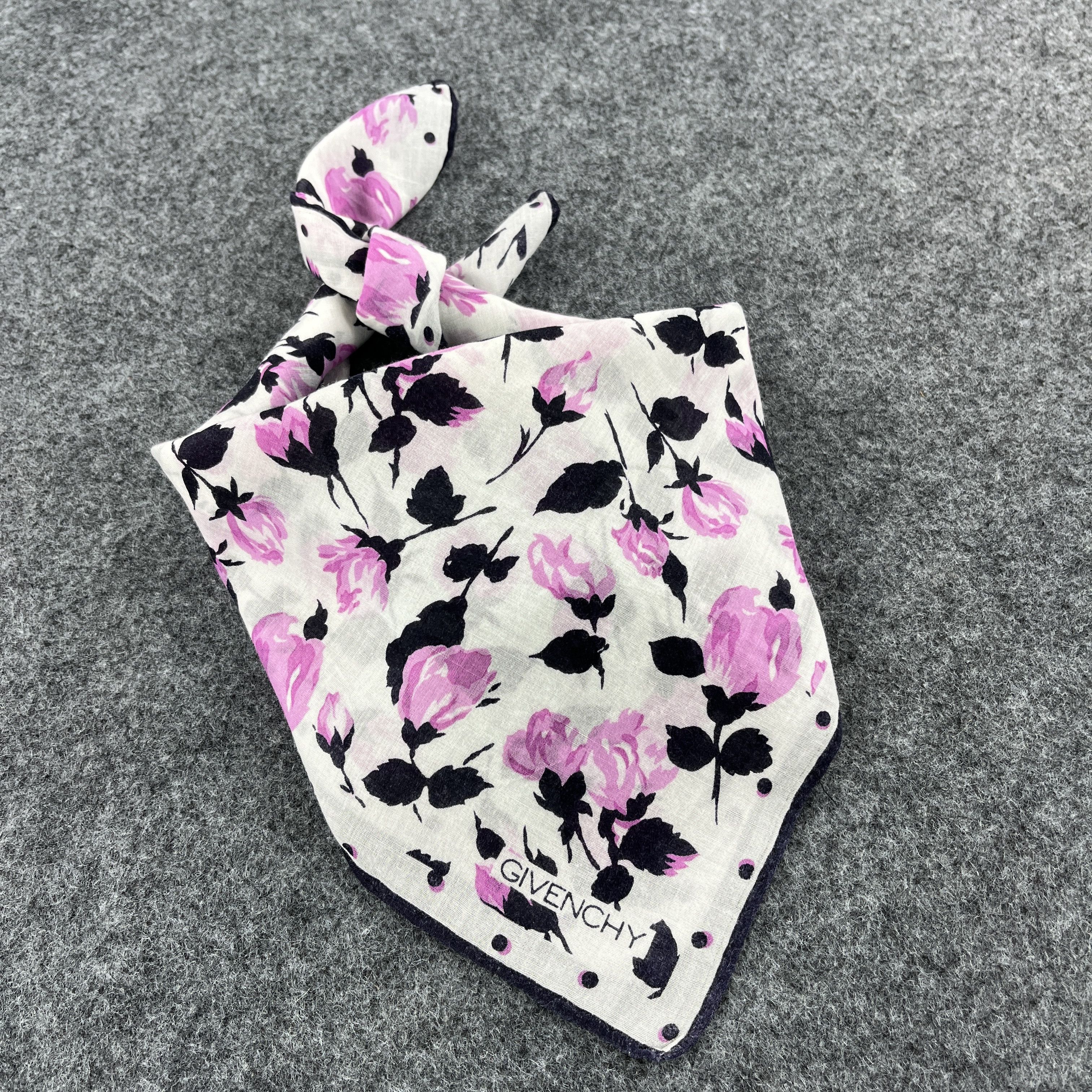 Vintage Floral Givenchy Handkerchief / Bandana / Neckerchief B477 Size ONE SIZE - 9 Thumbnail