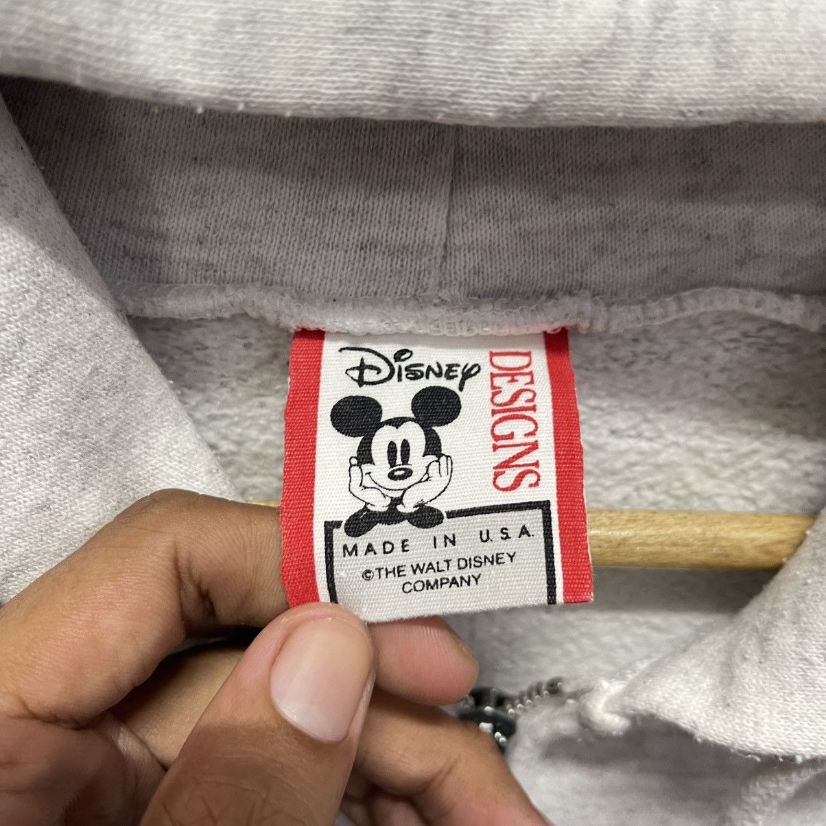 Disney Vintage Disney Mickey Mouse Zip Hoodie Made in USA (1990s) Size US L / EU 52-54 / 3 - 8 Thumbnail