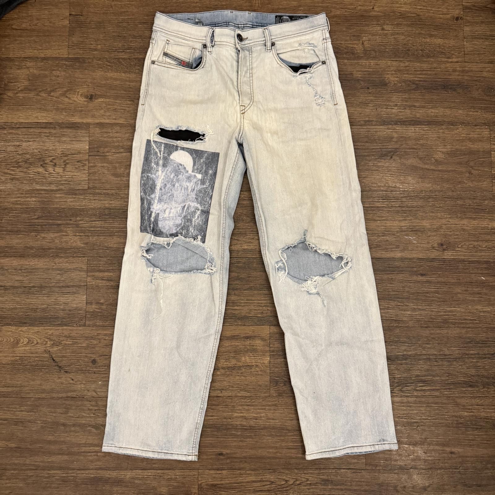 Diesel Diesel Distressed Jeans with Print Size US 30 / EU 46 - 1 Thumbnail